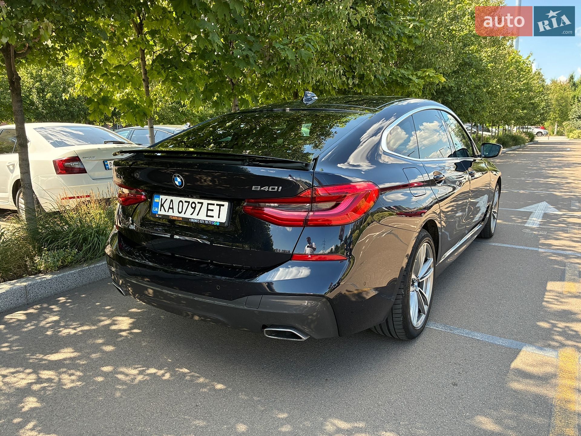 BMW 6 Series GT 2018 VIN WBAJV610X0BL16966 фото оголошення 9 з 36