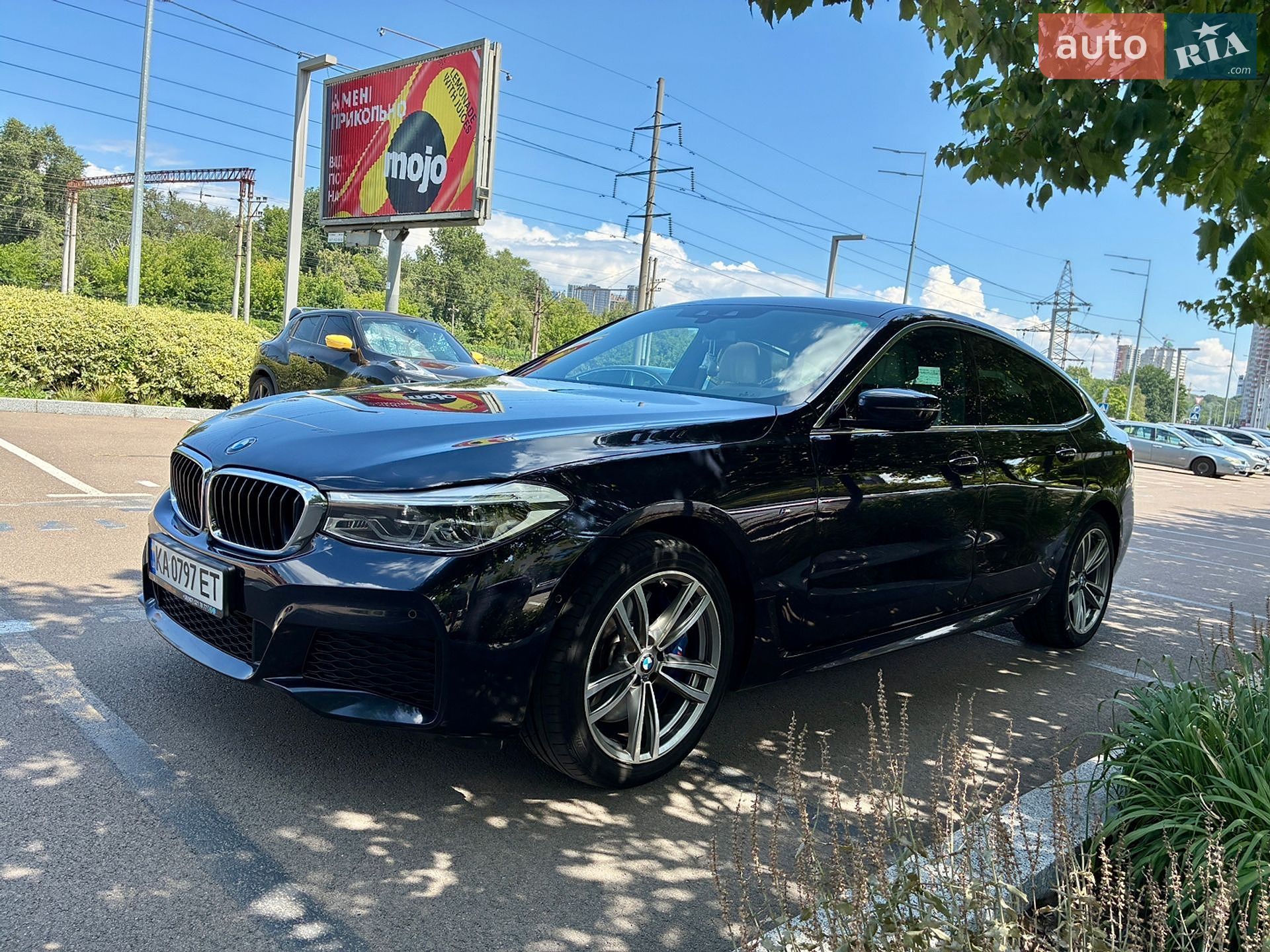 BMW 6 Series GT 2018 VIN WBAJV610X0BL16966 фото оголошення 15 з 36