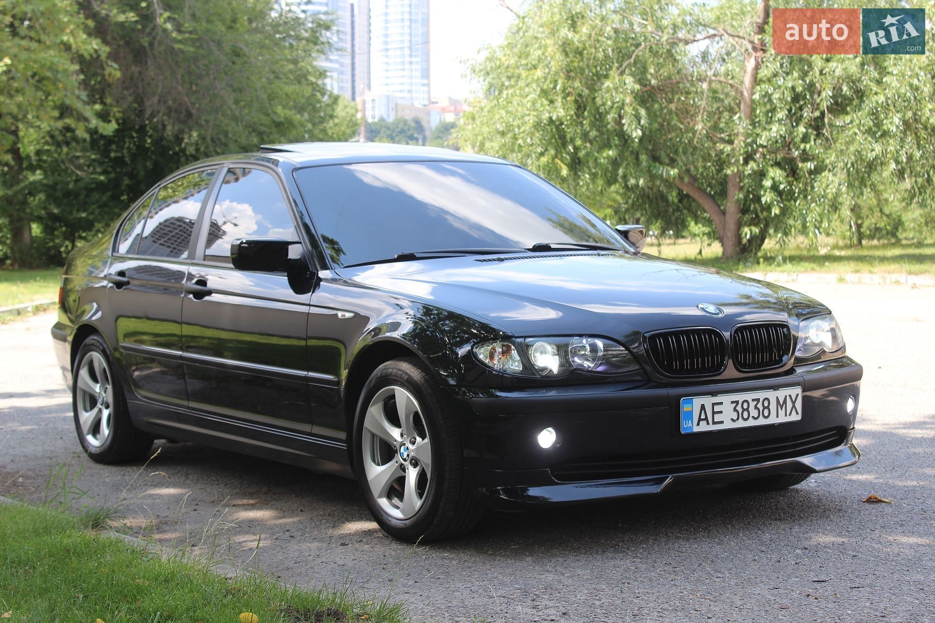 BMW 3 Series 2004 VIN WBAEY71010FT13011 фото оголошення 4 з 33