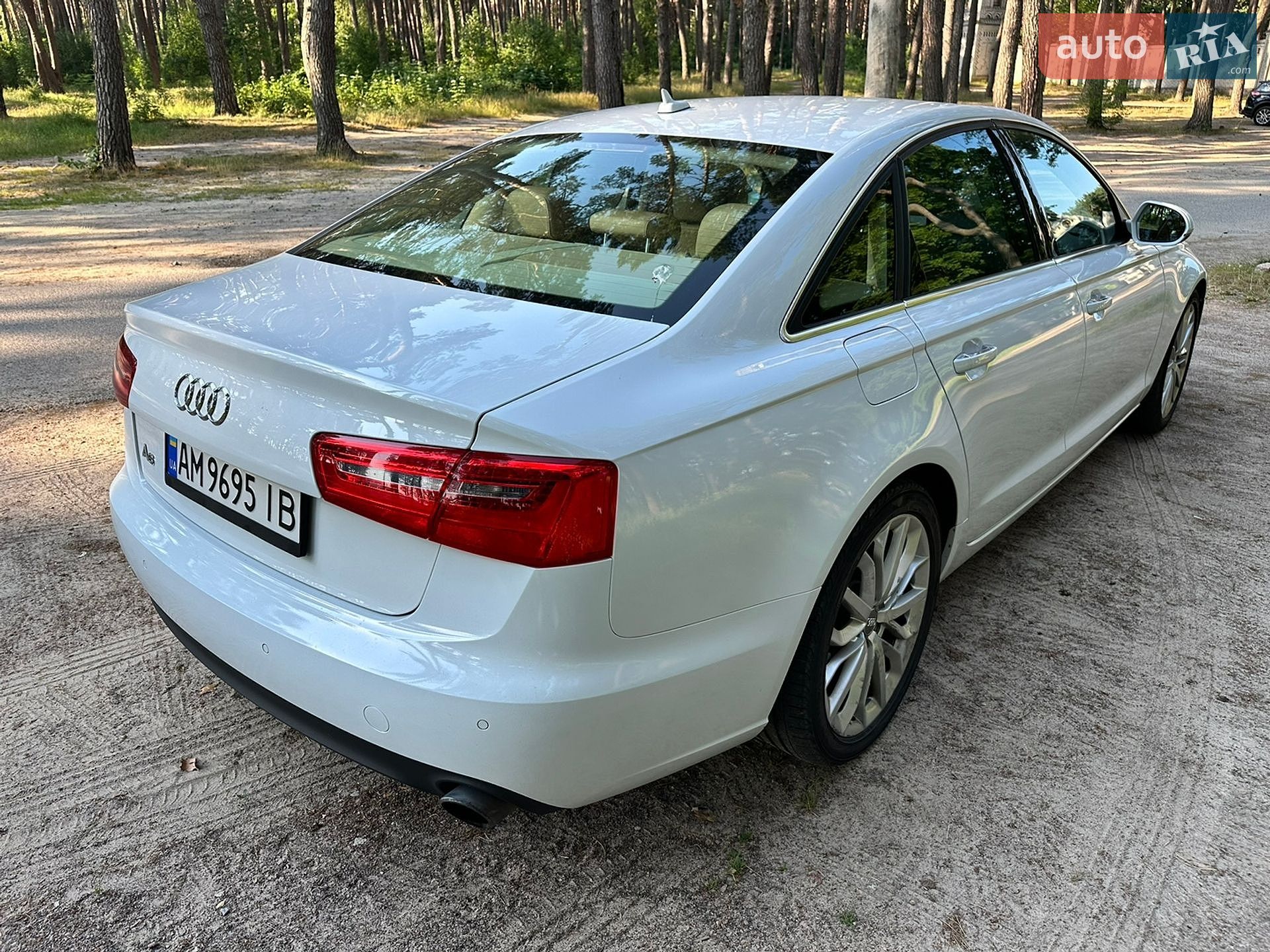 Audi A6 2013 VIN WAUDFAFC1DN109497 фото оголошення 7 з 11