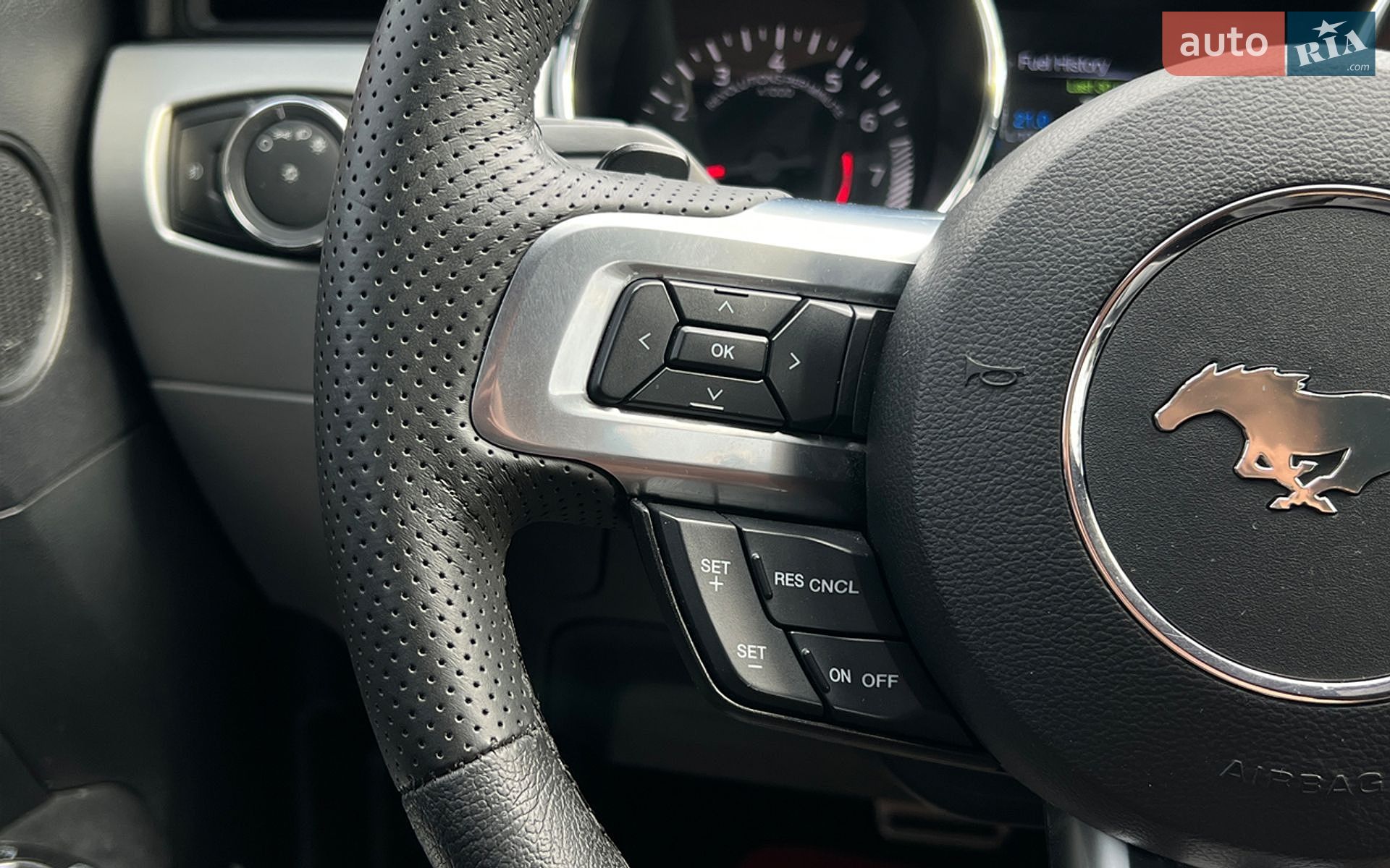 Ford Mustang 2015 VIN 1FATP8FF6G5216828 фото оголошення 11 з 21