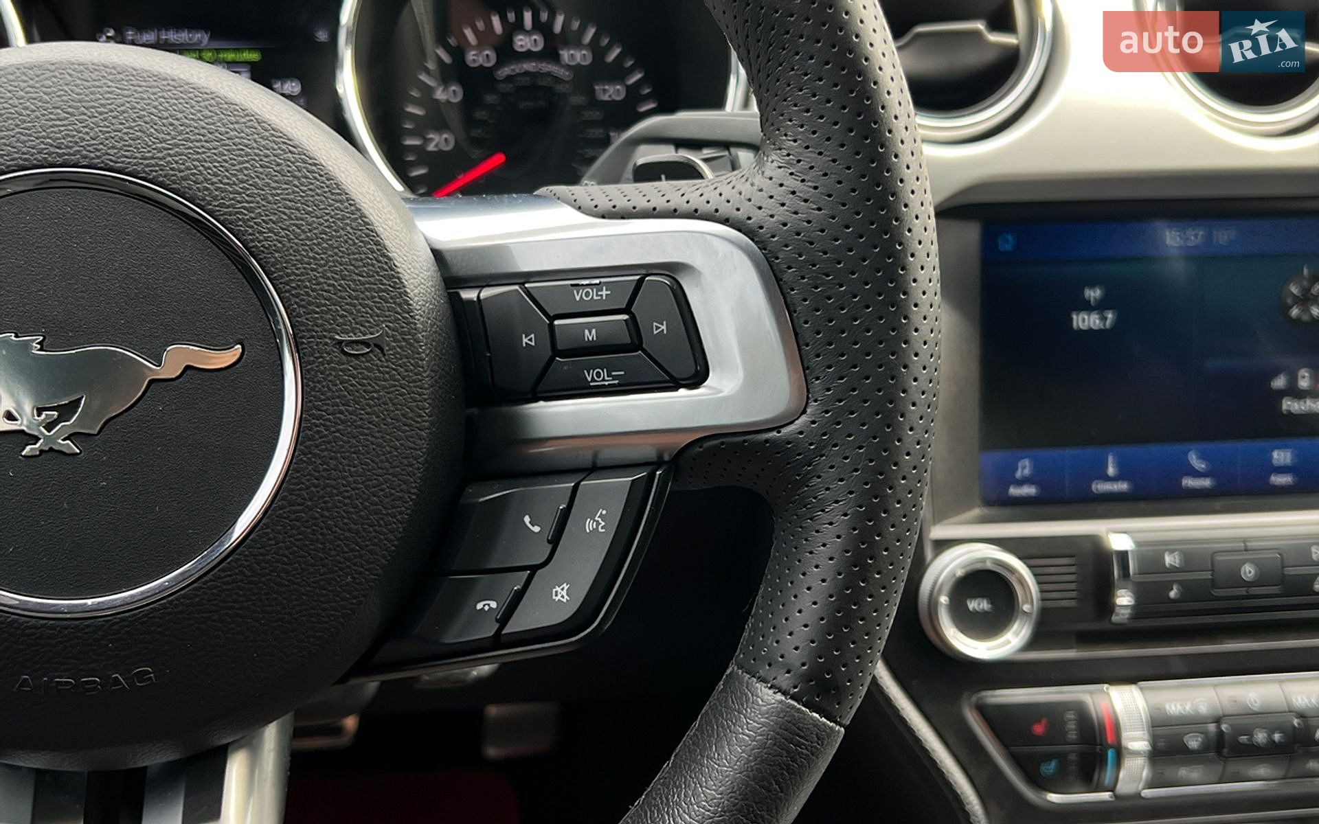 Ford Mustang 2015 VIN 1FATP8FF6G5216828 фото оголошення 12 з 21