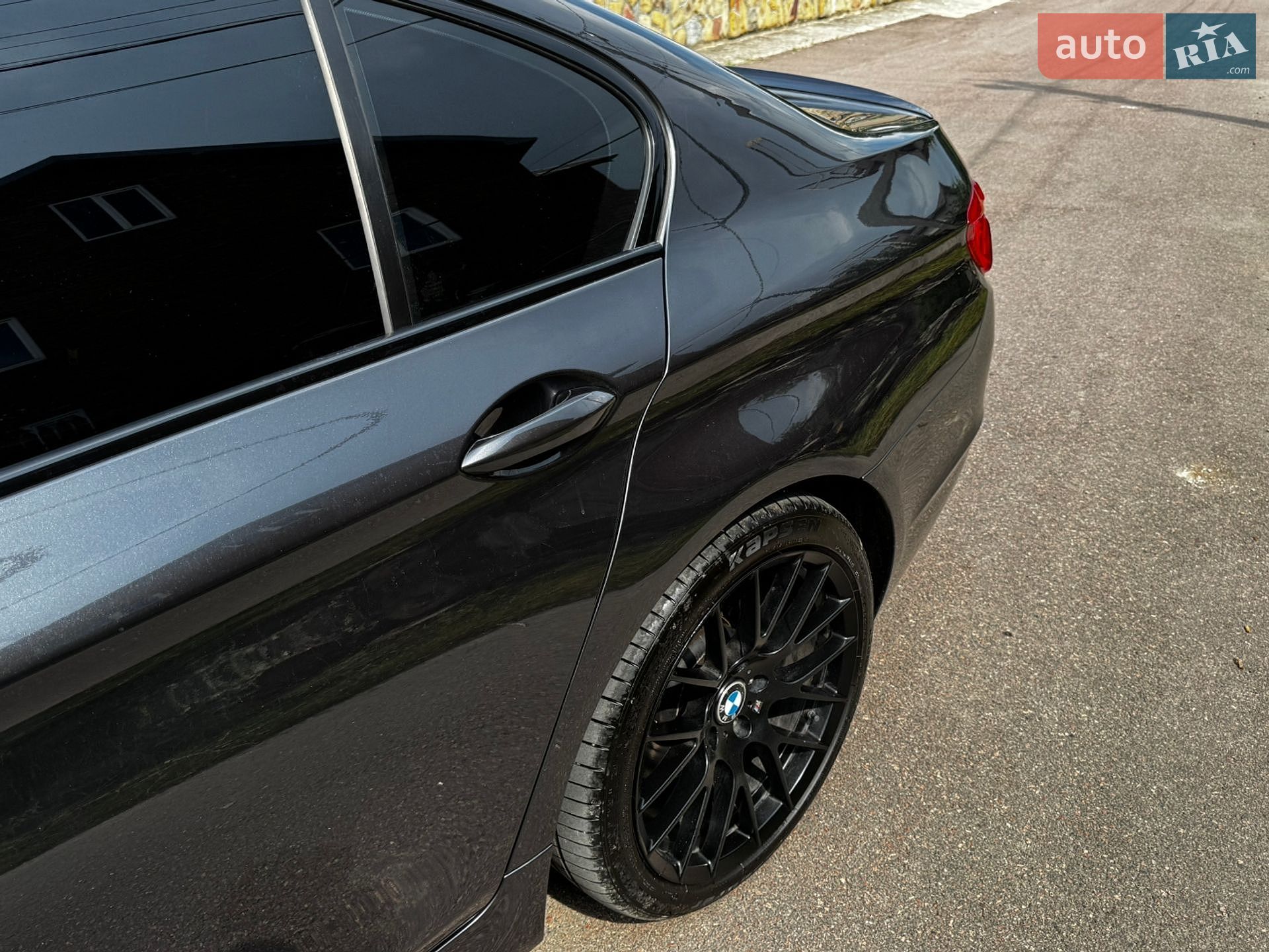 BMW 5 Series 2010 VIN WBAFW31020C555729 фото оголошення 8 з 18