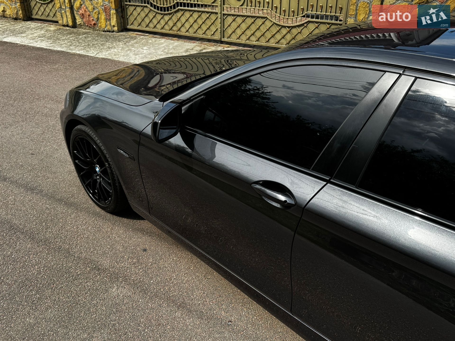 BMW 5 Series 2010 VIN WBAFW31020C555729 фото оголошення 7 з 18