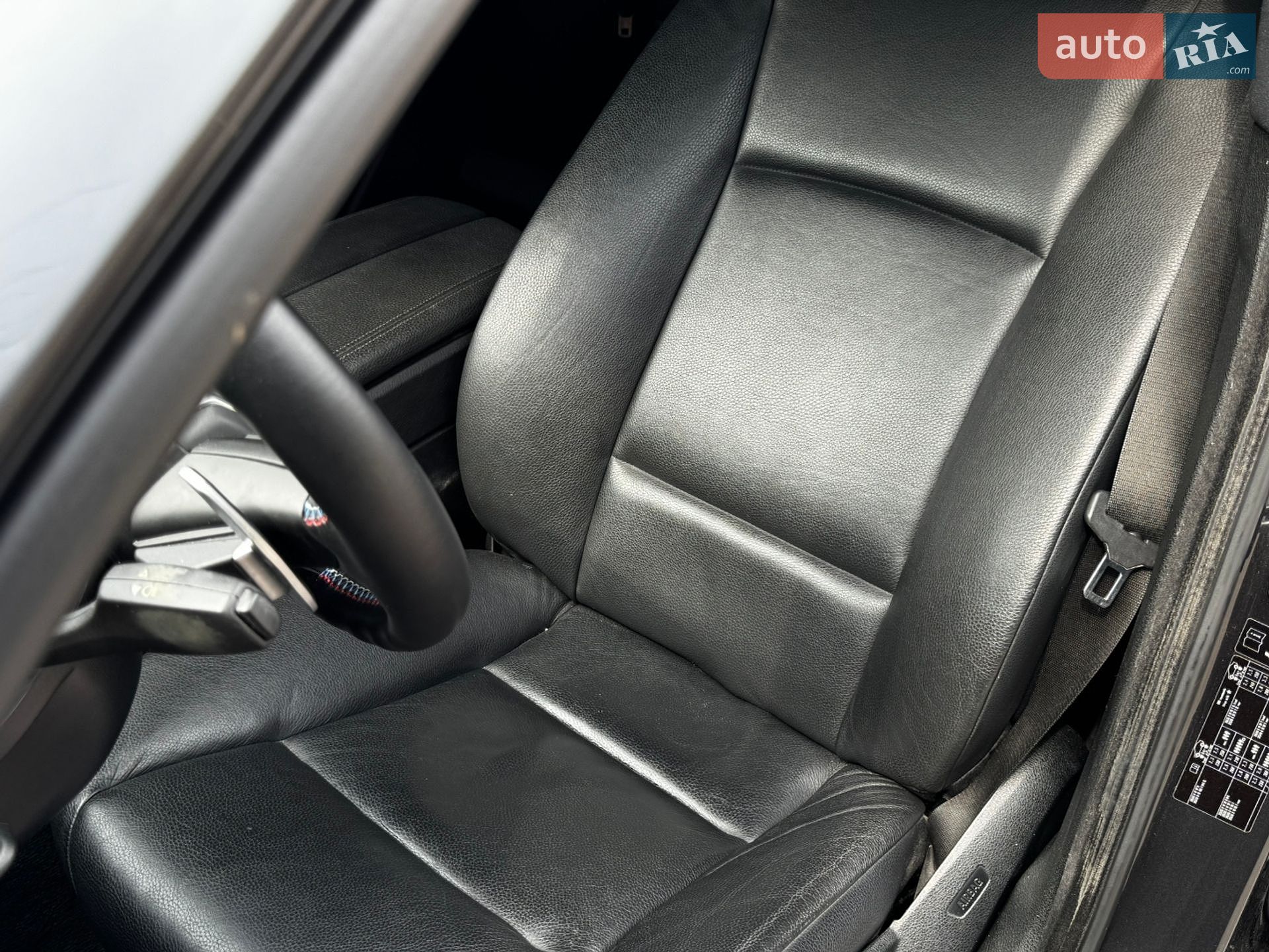 BMW 5 Series 2010 VIN WBAFW31020C555729 фото оголошення 14 з 18