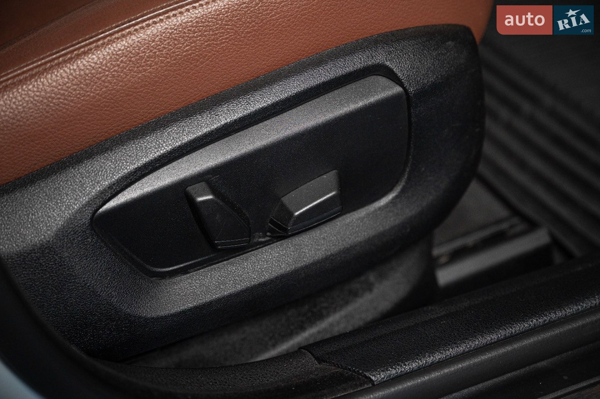 BMW 5 Series 2016 VIN WBA5A31020G369126 фото оголошення 30 з 61