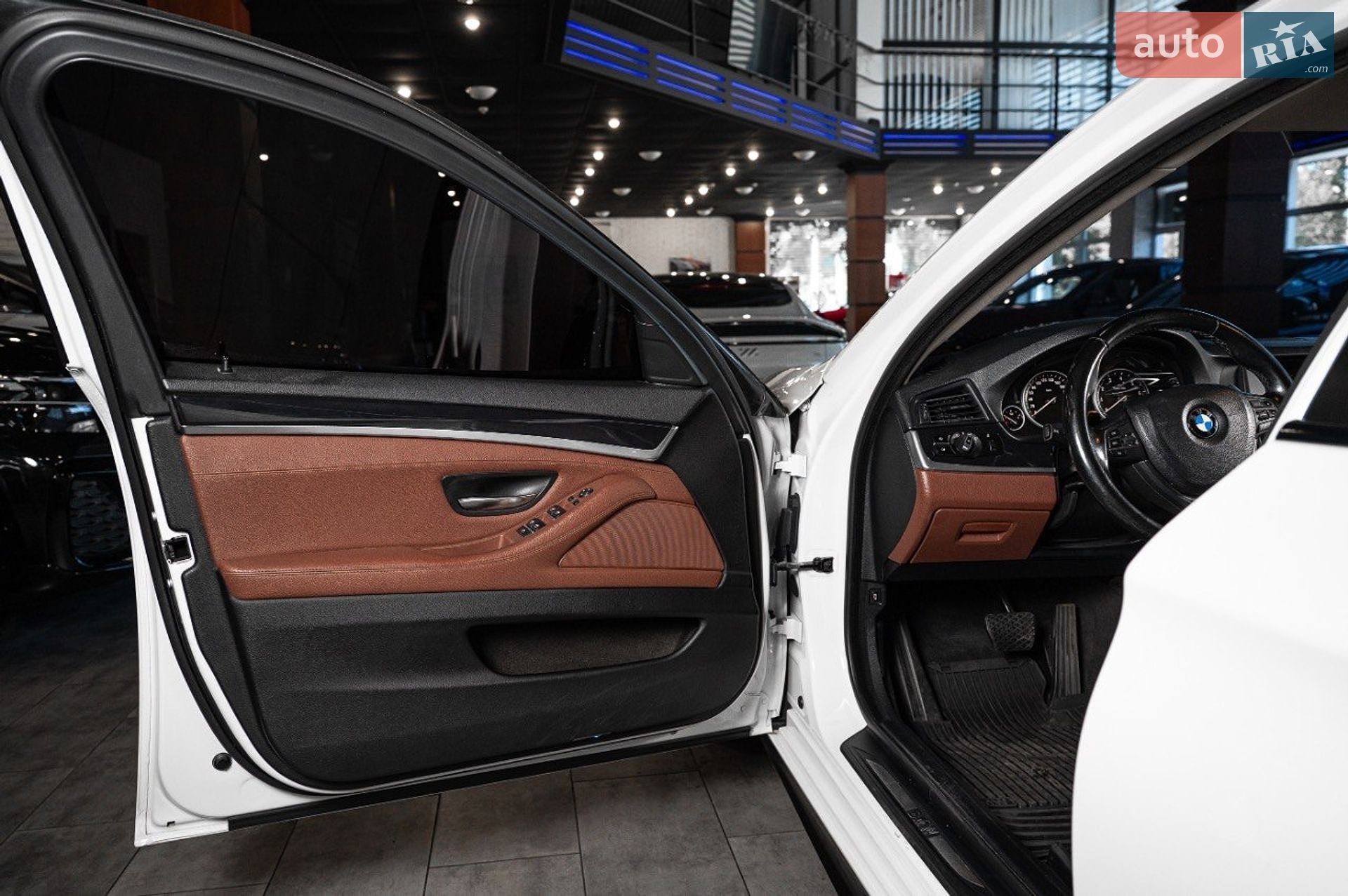 BMW 5 Series 2016 VIN WBA5A31020G369126 фото оголошення 35 з 61