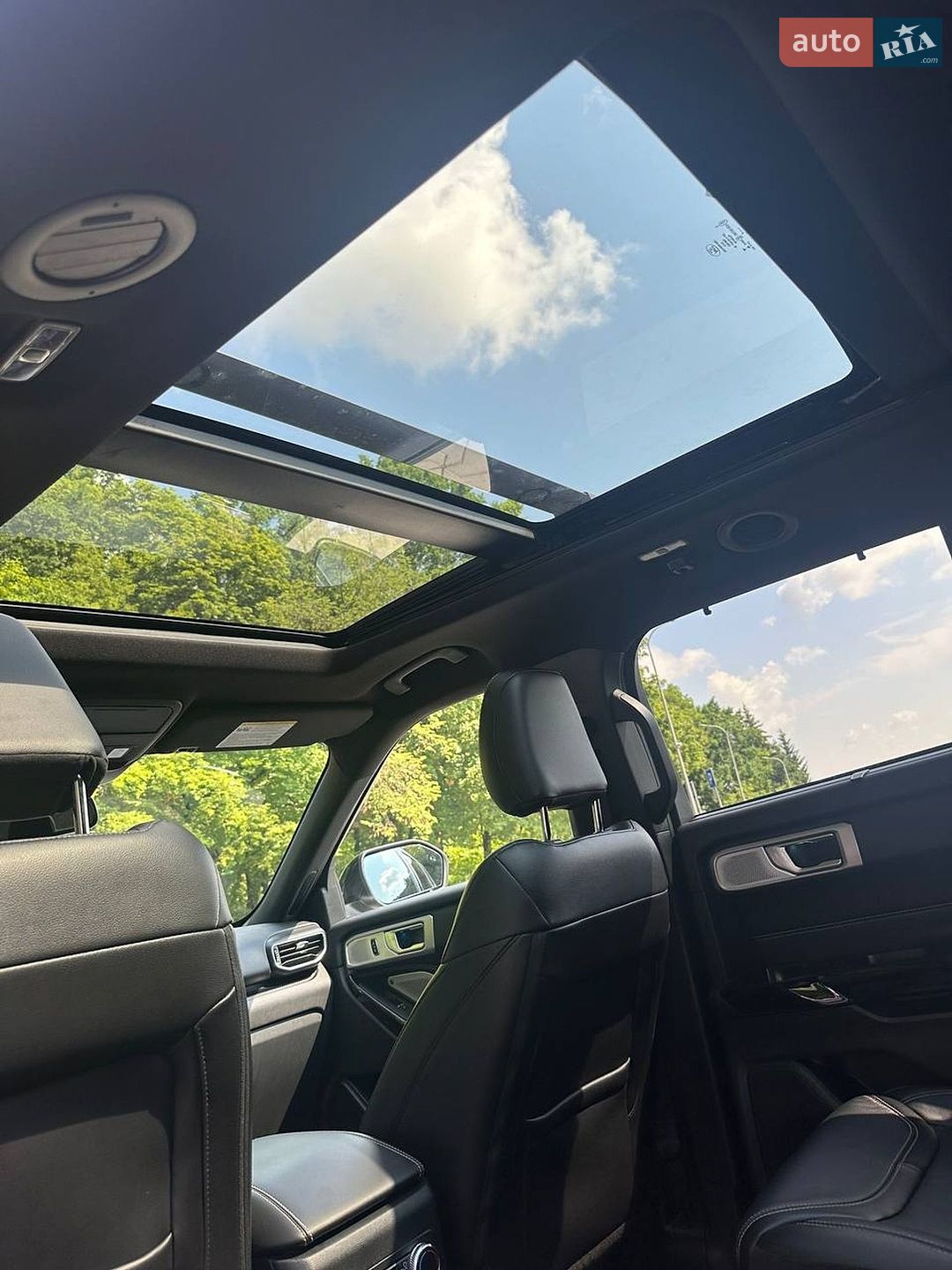 Ford Explorer 2022 VIN 1FM5K8GCXNGB03595 фото оголошення 11 з 28