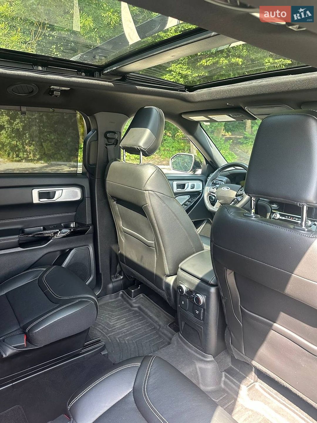 Ford Explorer 2022 VIN 1FM5K8GCXNGB03595 фото оголошення 13 з 28