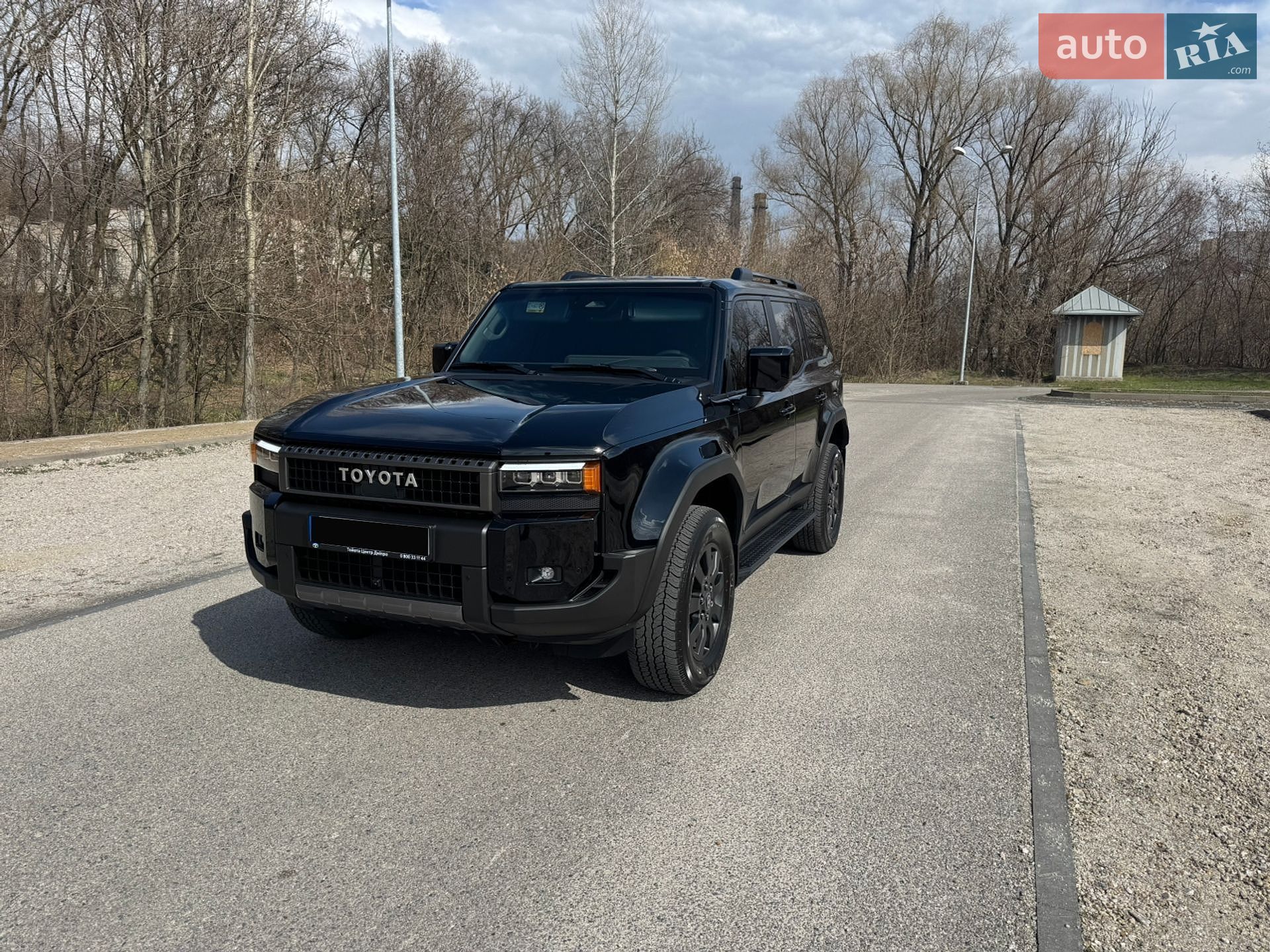 Toyota Land Cruiser Prado 2025 VIN JTEAR3AJ40K040472 фото оголошення 2 з 32