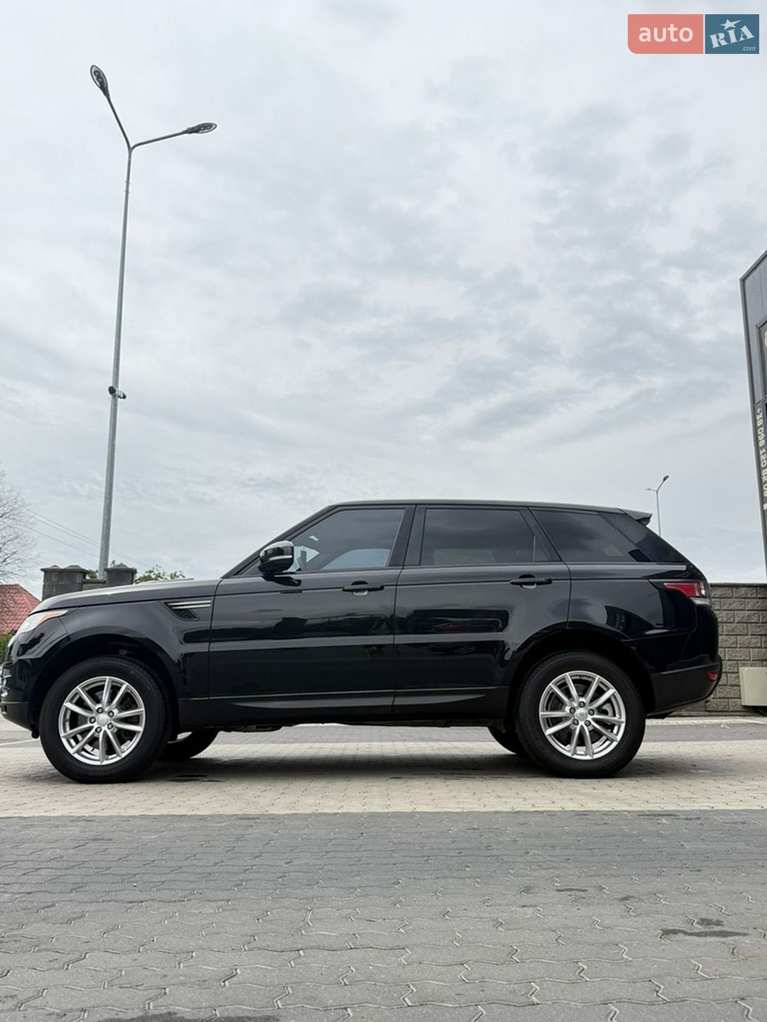 Land Rover Range Rover Sport 2016 VIN SALWG2KF8GA639694 фото оголошення 16 з 35