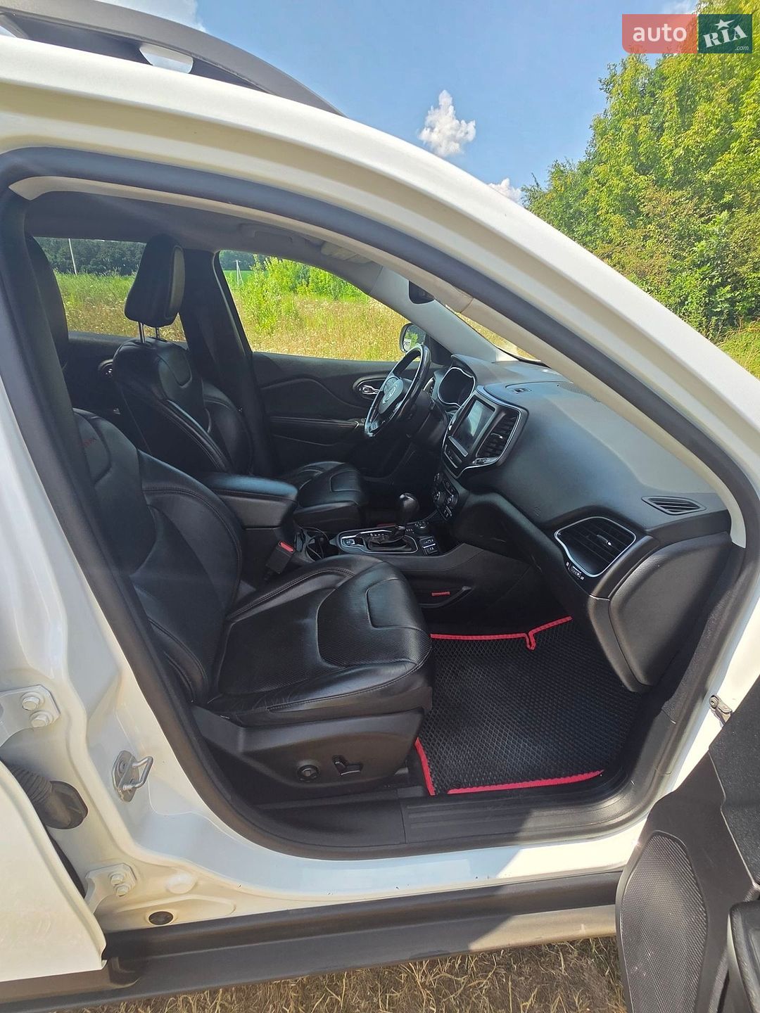 Jeep Cherokee 2019 VIN 1C4PJMBX2LD510313 фото оголошення 12 з 24