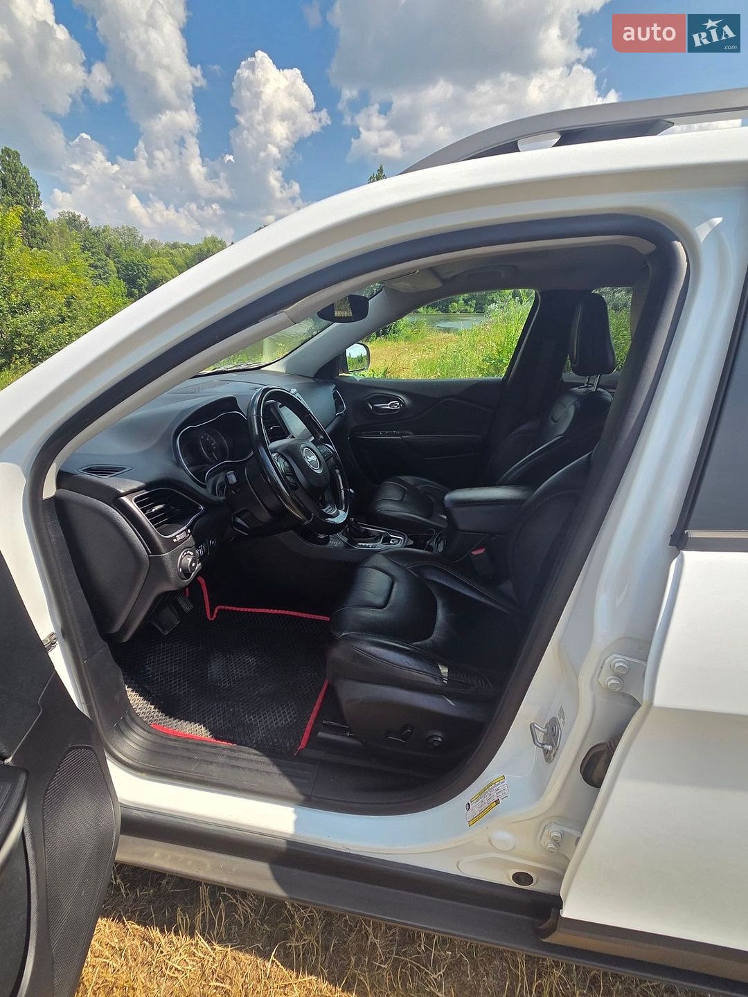 Jeep Cherokee 2019 VIN 1C4PJMBX2LD510313 фото оголошення 17 з 24