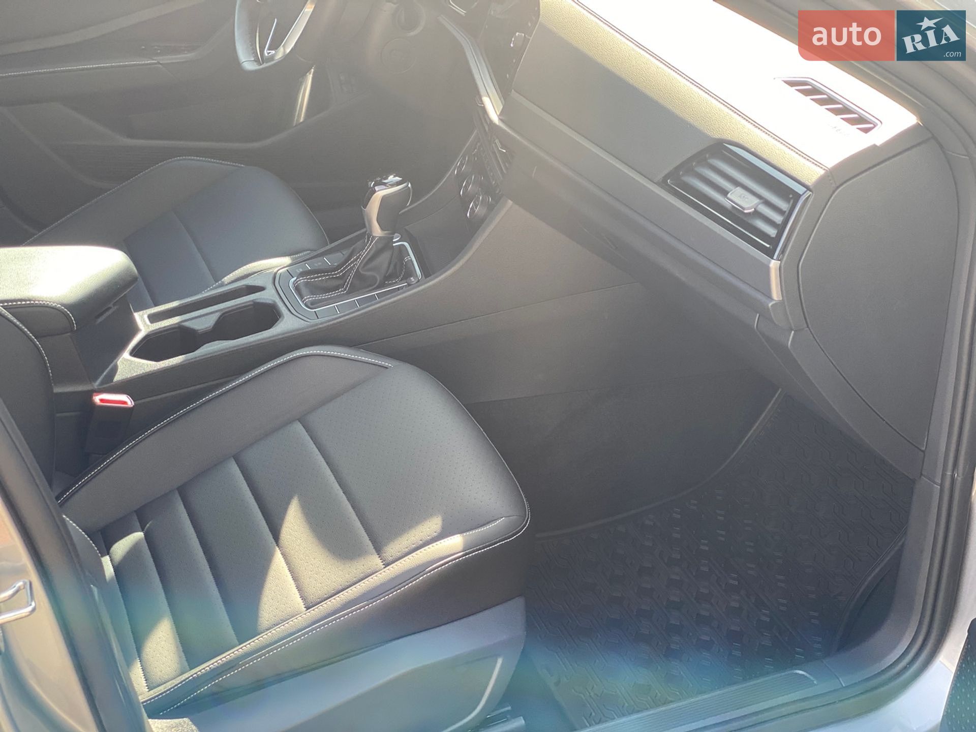Volkswagen Jetta 2023 VIN 3VWSM7BU7RM029878 фото оголошення 19 з 41