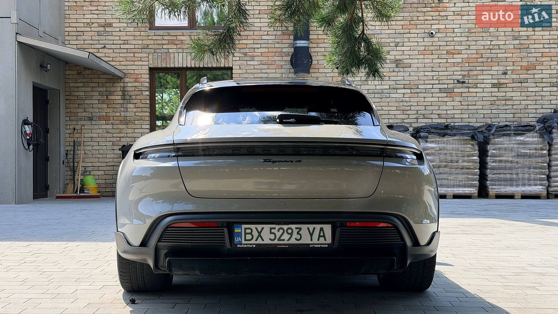 Porsche Taycan Cross Turismo 2021 VIN WP0ZZZY1ZNSA63685 фото оголошення 16 з 53