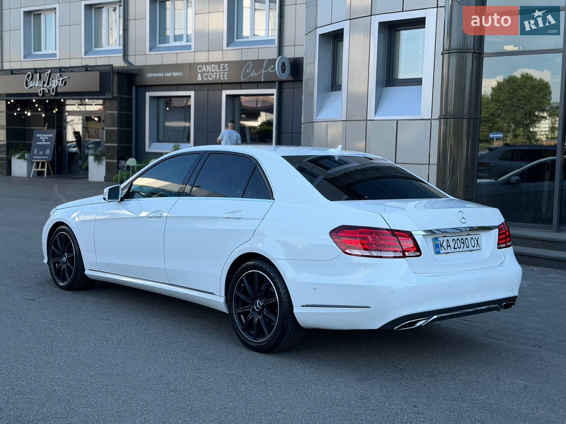 Mercedes-Benz E-Class 2015 VIN WDD2120061B166464 фото оголошення 8 з 29