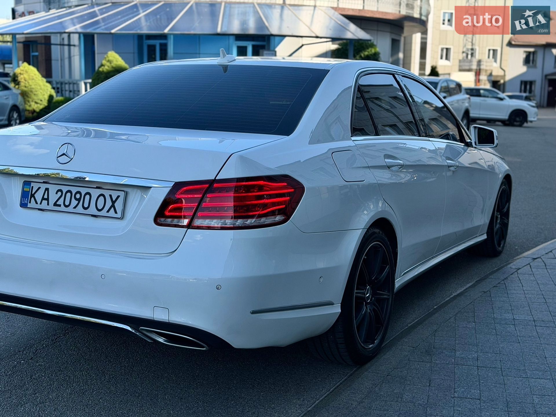 Mercedes-Benz E-Class 2015 VIN WDD2120061B166464 фото оголошення 11 з 29