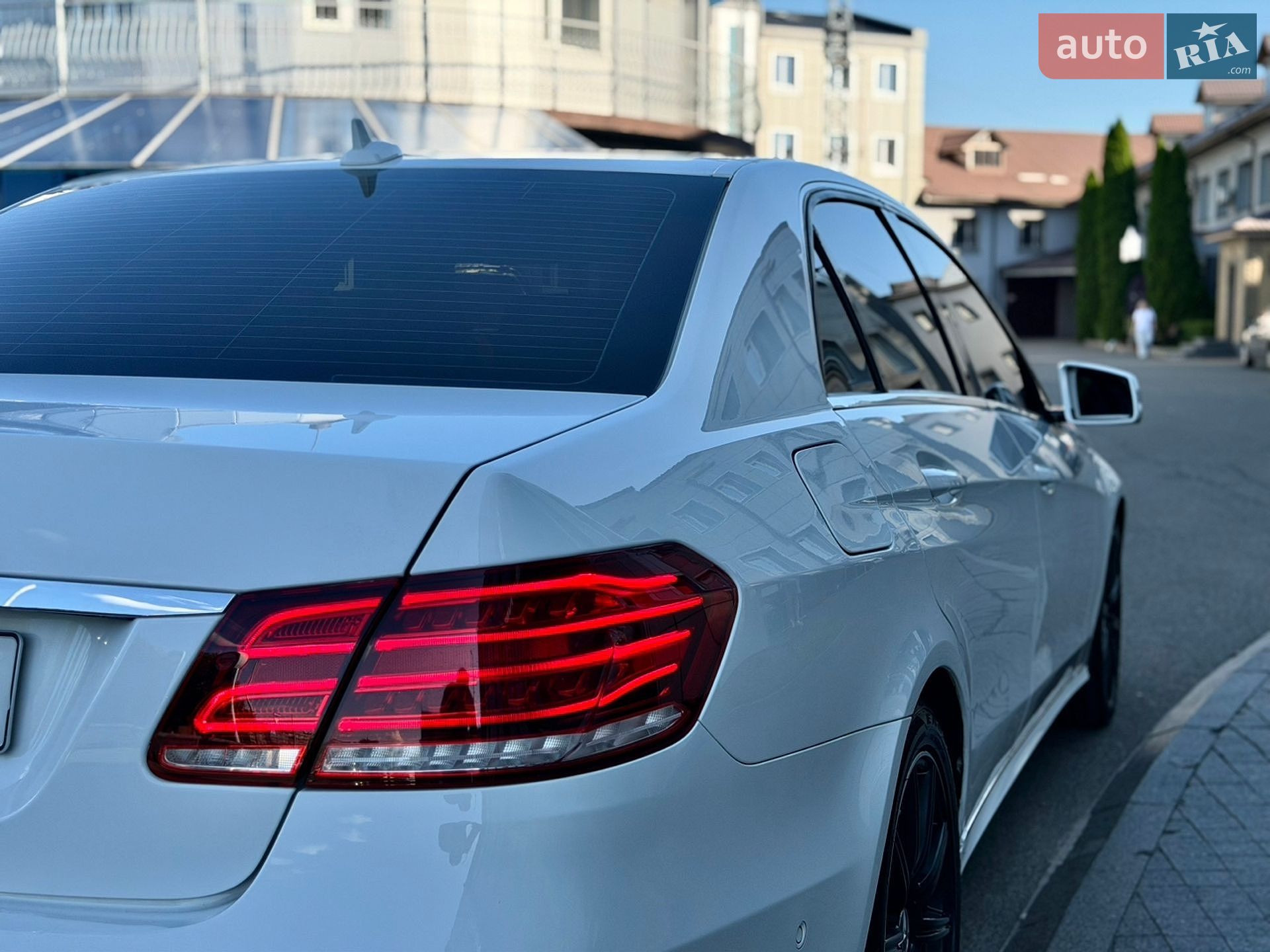 Mercedes-Benz E-Class 2015 VIN WDD2120061B166464 фото оголошення 12 з 29