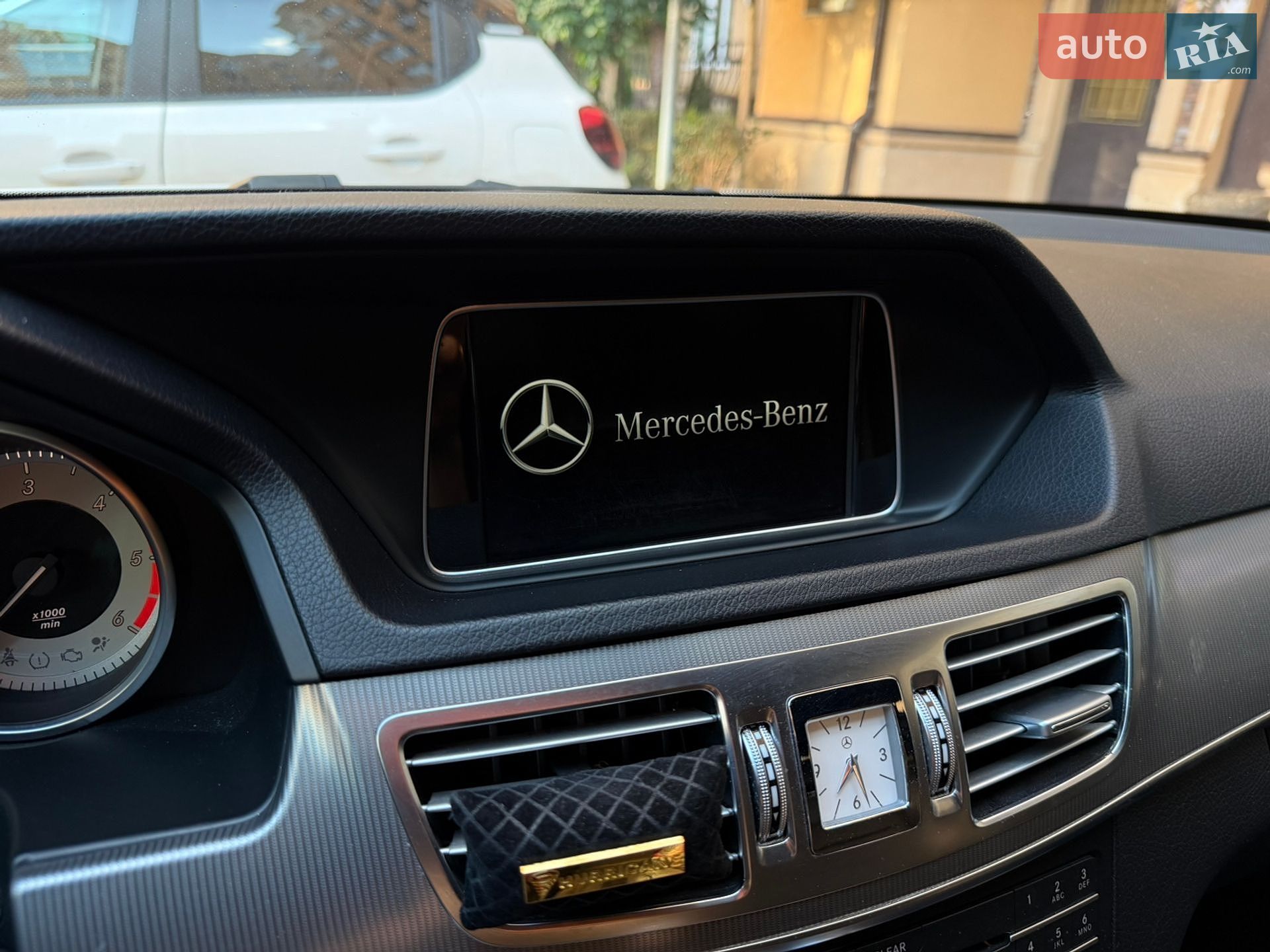 Mercedes-Benz E-Class 2015 VIN WDD2120061B166464 фото оголошення 19 з 29