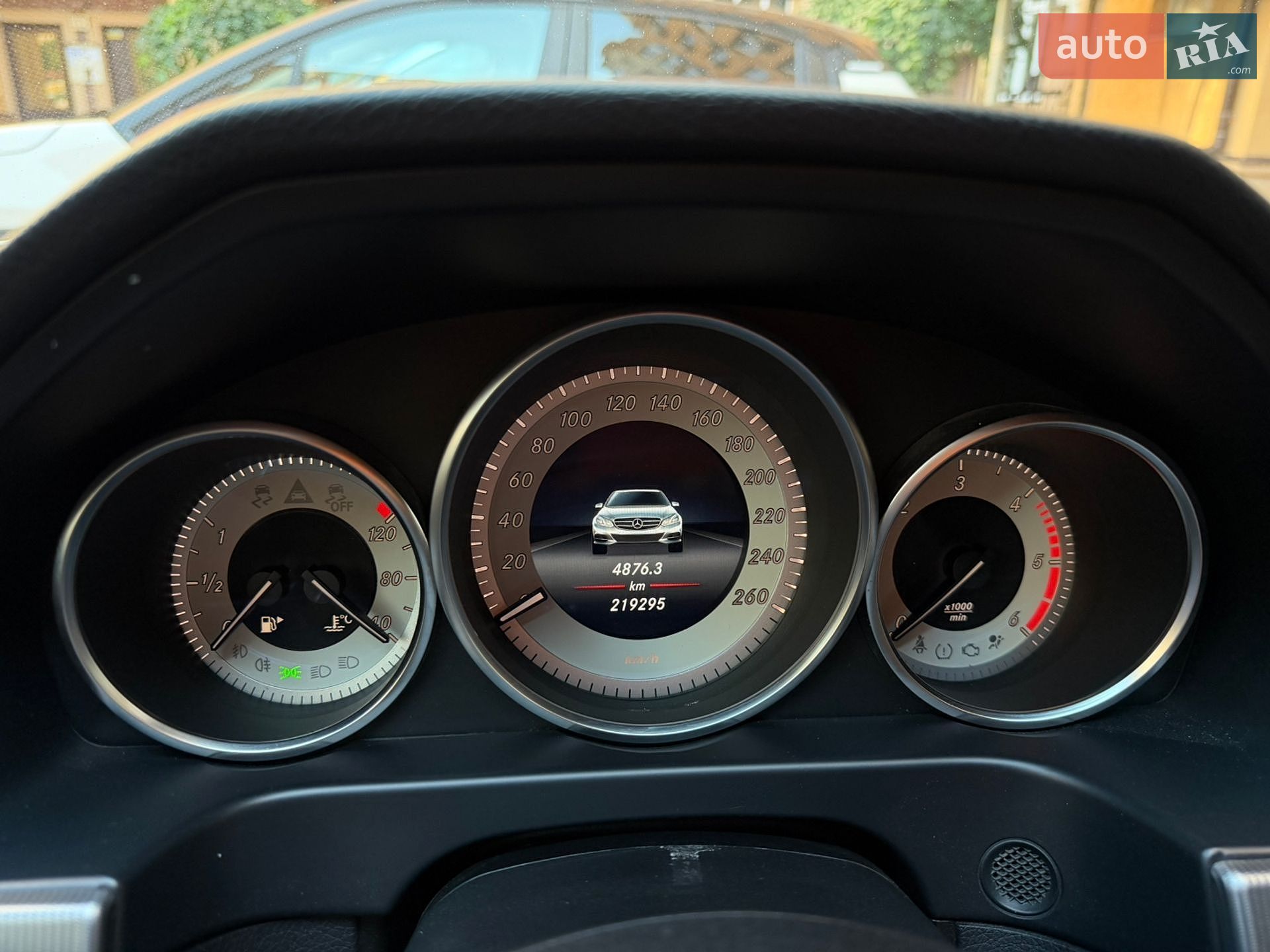 Mercedes-Benz E-Class 2015 VIN WDD2120061B166464 фото оголошення 21 з 29