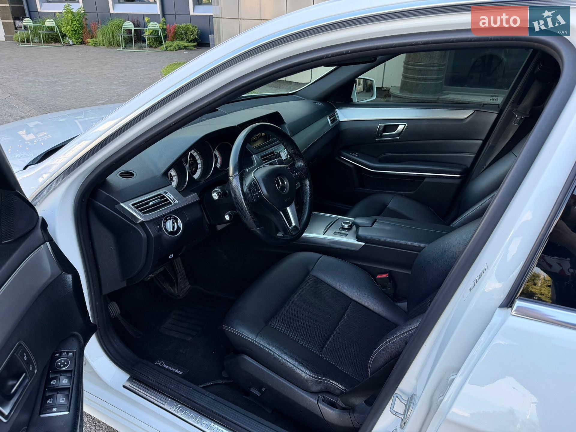 Mercedes-Benz E-Class 2015 VIN WDD2120061B166464 фото оголошення 23 з 29