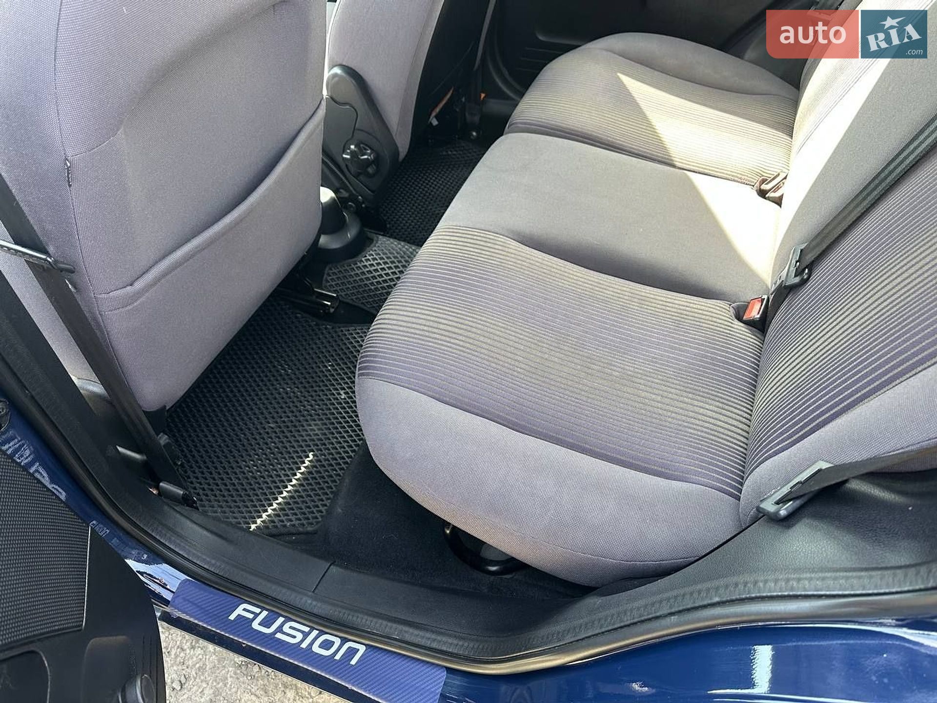 Ford Fusion 2009 VIN WF0UXXGAJU9C08742 фото оголошення 10 з 15