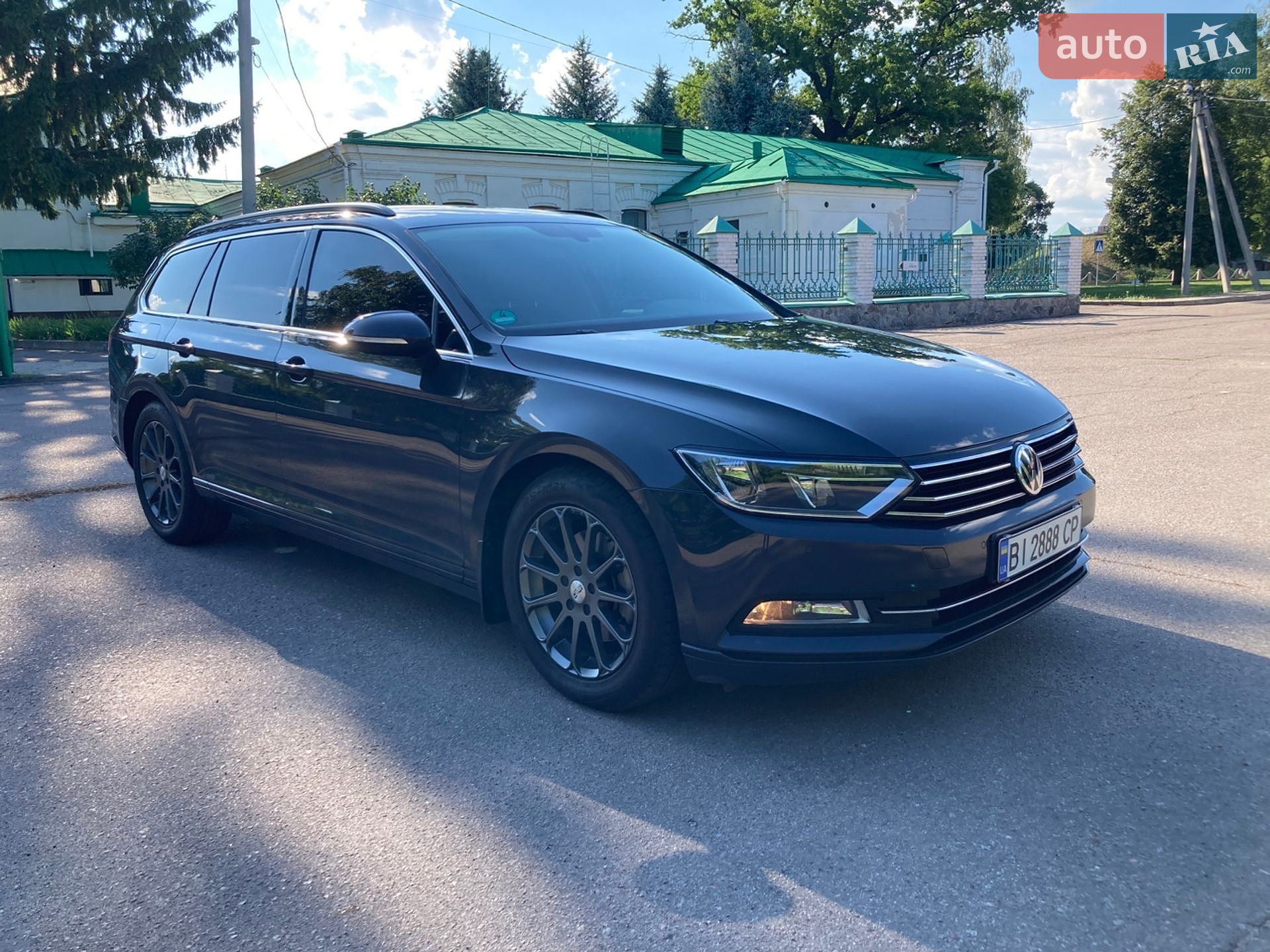Volkswagen Passat 2018 VIN WVWZZZ3CZJP010146 фото оголошення 2 з 67