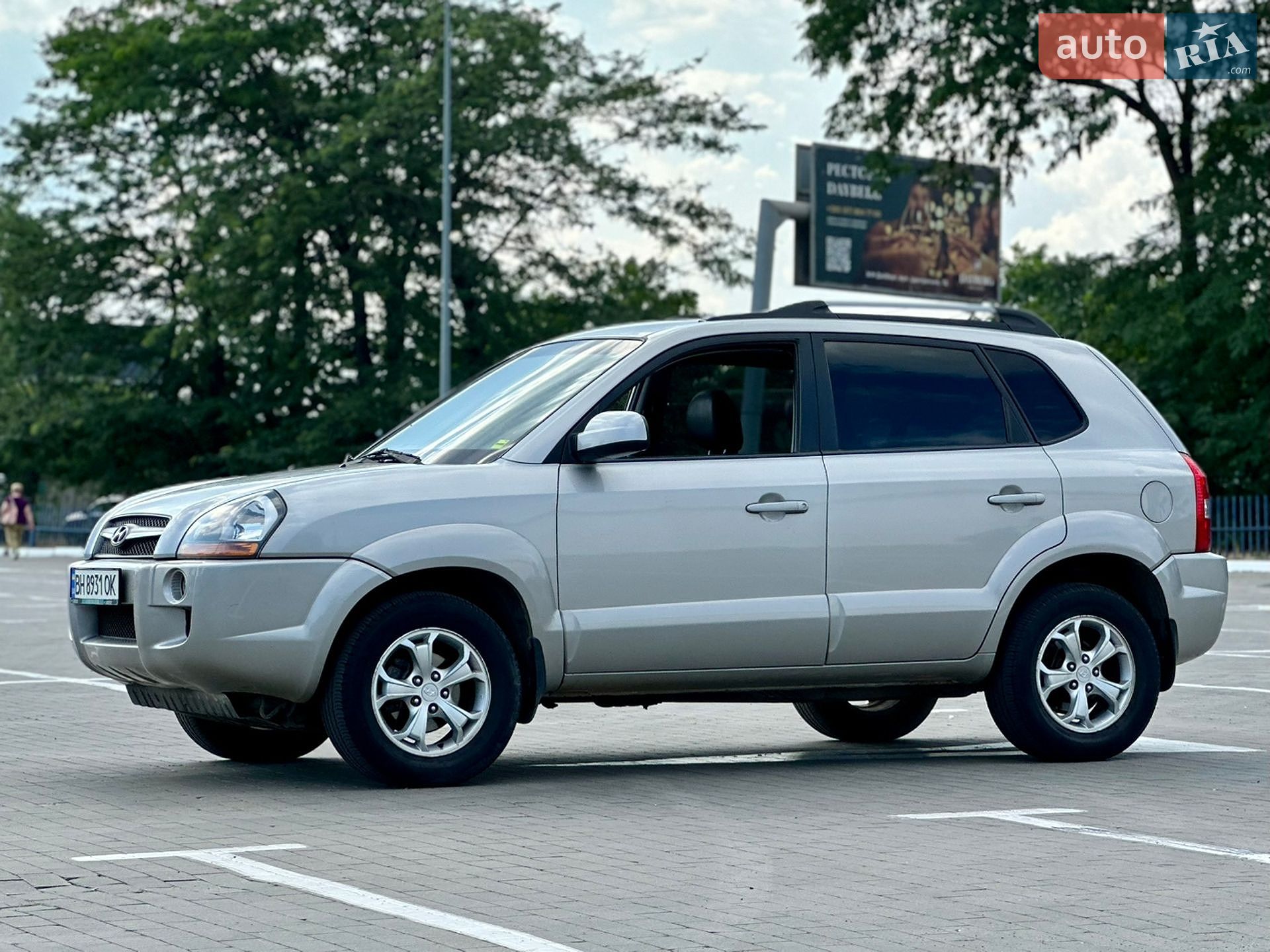 Hyundai Tucson 2008 VIN KMHJN81BP9U963100 фото оголошення 9 з 31
