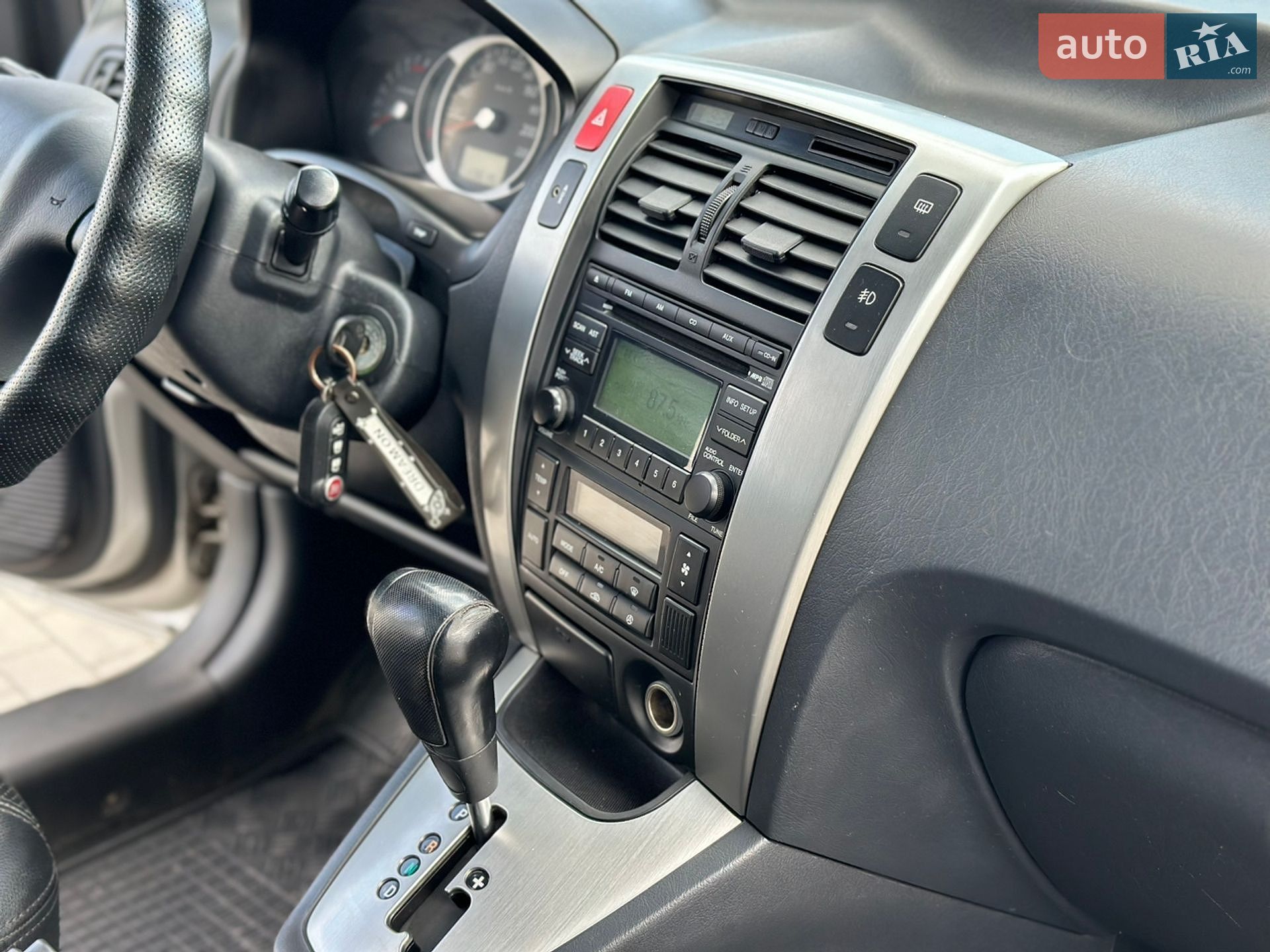 Hyundai Tucson 2008 VIN KMHJN81BP9U963100 фото оголошення 17 з 31