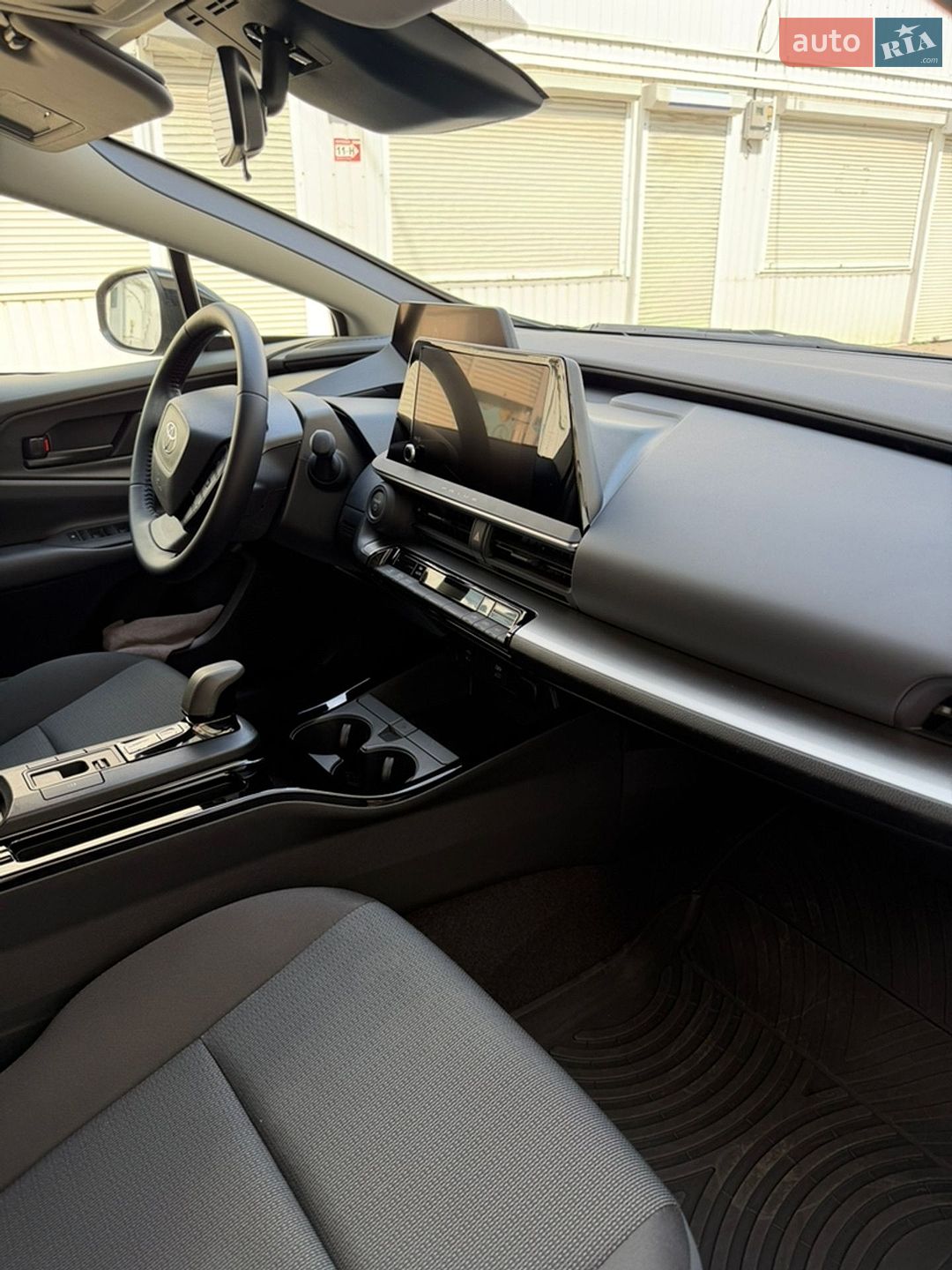 Toyota Prius 2023 VIN JTDACAAU0R3020859 фото оголошення 4 з 41