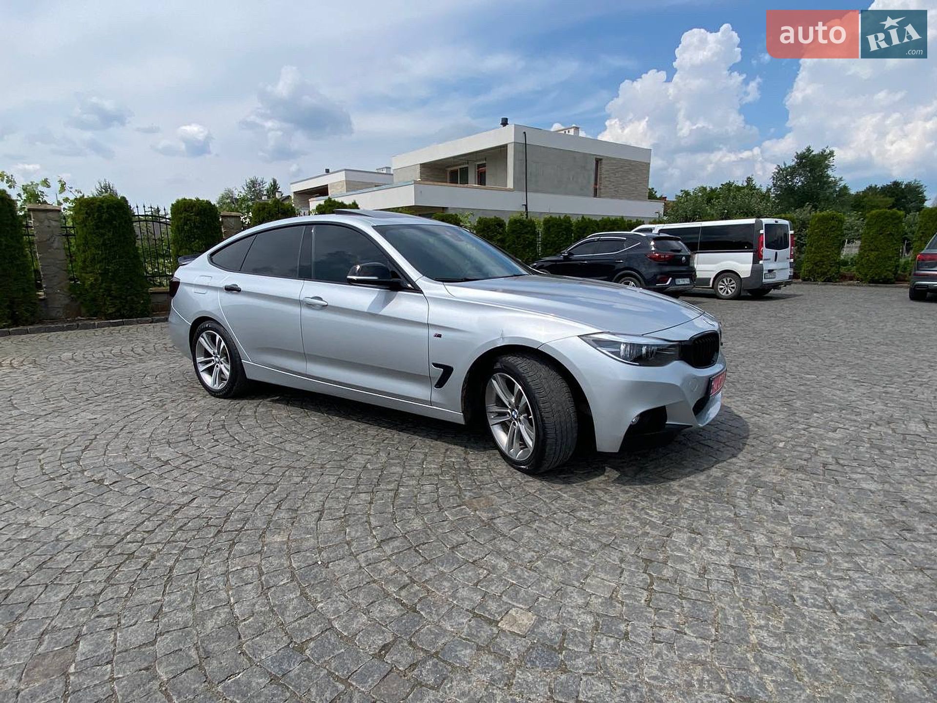 BMW 3 Series GT 2017 VIN WBA8Z9C54JG828627 фото оголошення 4 з 14