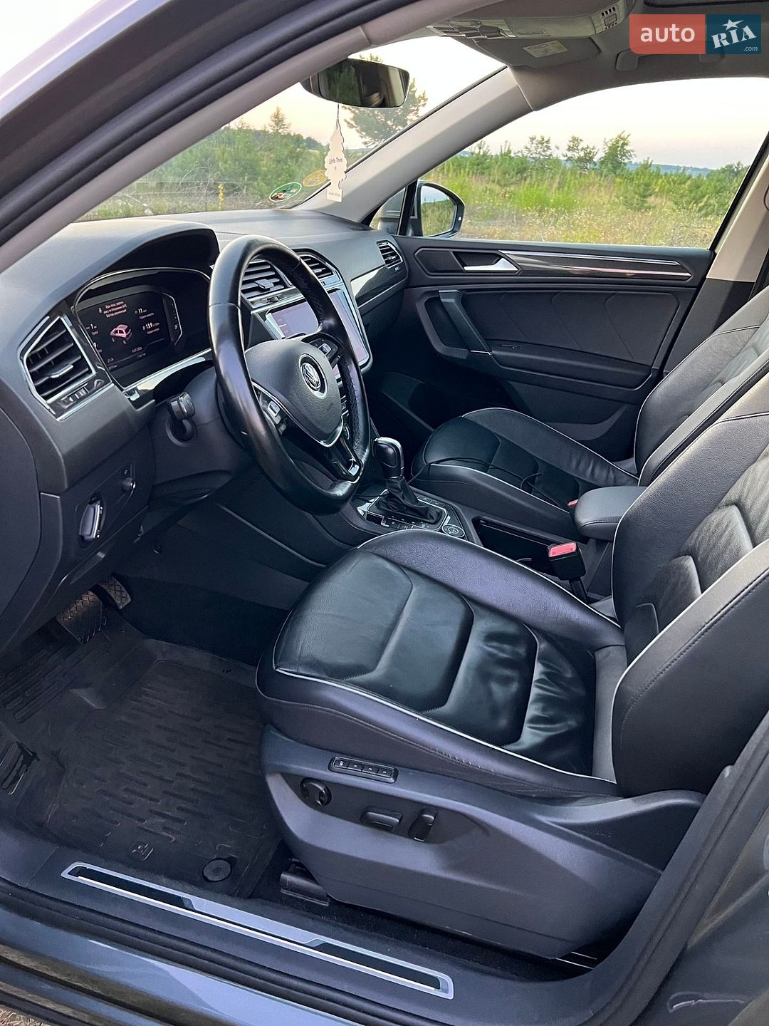 Volkswagen Tiguan Allspace 2019 VIN WVGZZZ5NZKM114937 фото оголошення 10 з 29