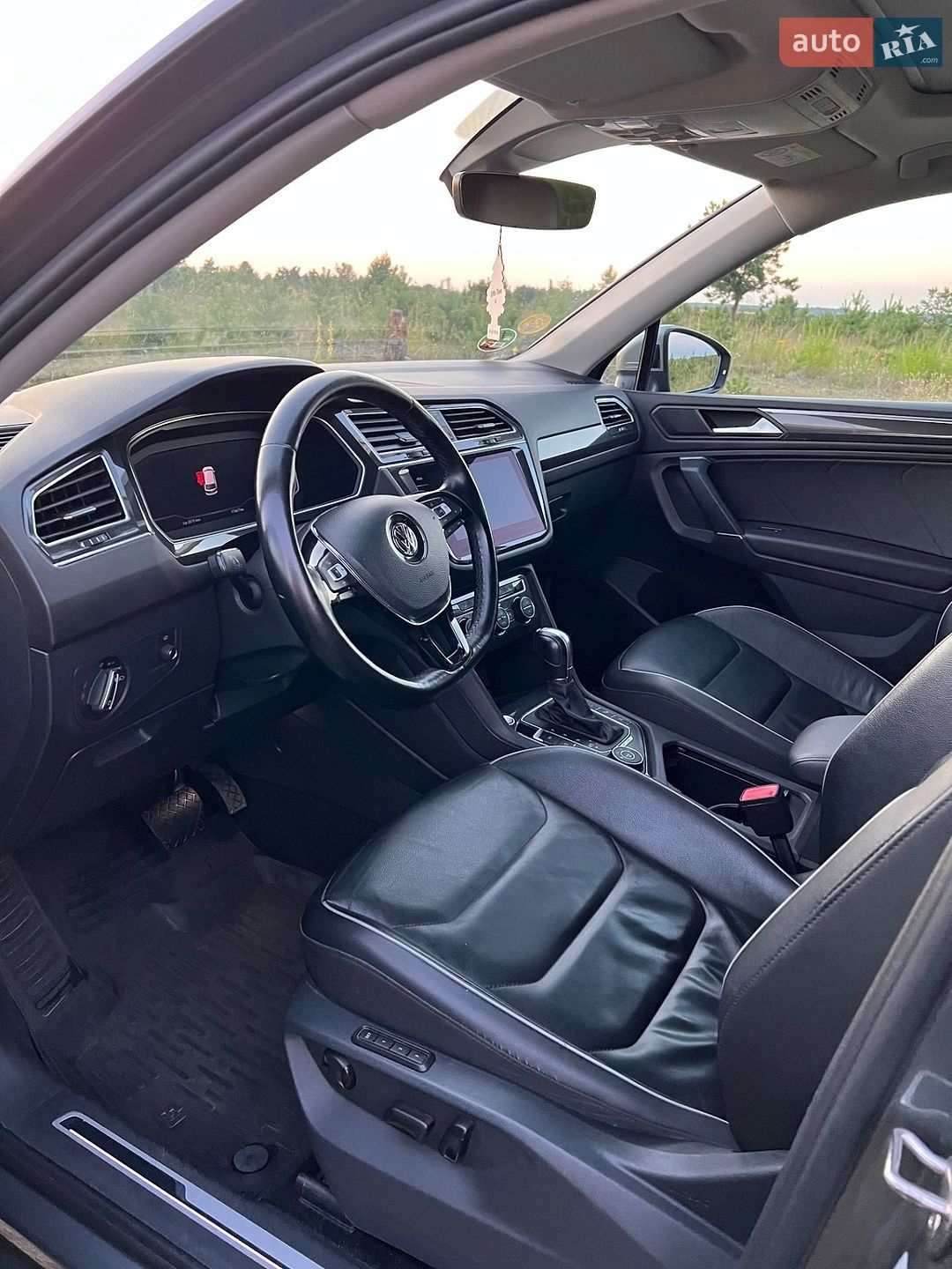 Volkswagen Tiguan Allspace 2019 VIN WVGZZZ5NZKM114937 фото оголошення 11 з 29