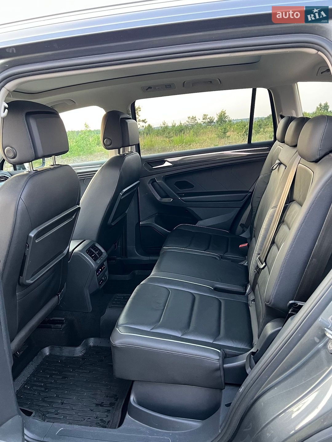 Volkswagen Tiguan Allspace 2019 VIN WVGZZZ5NZKM114937 фото оголошення 16 з 29