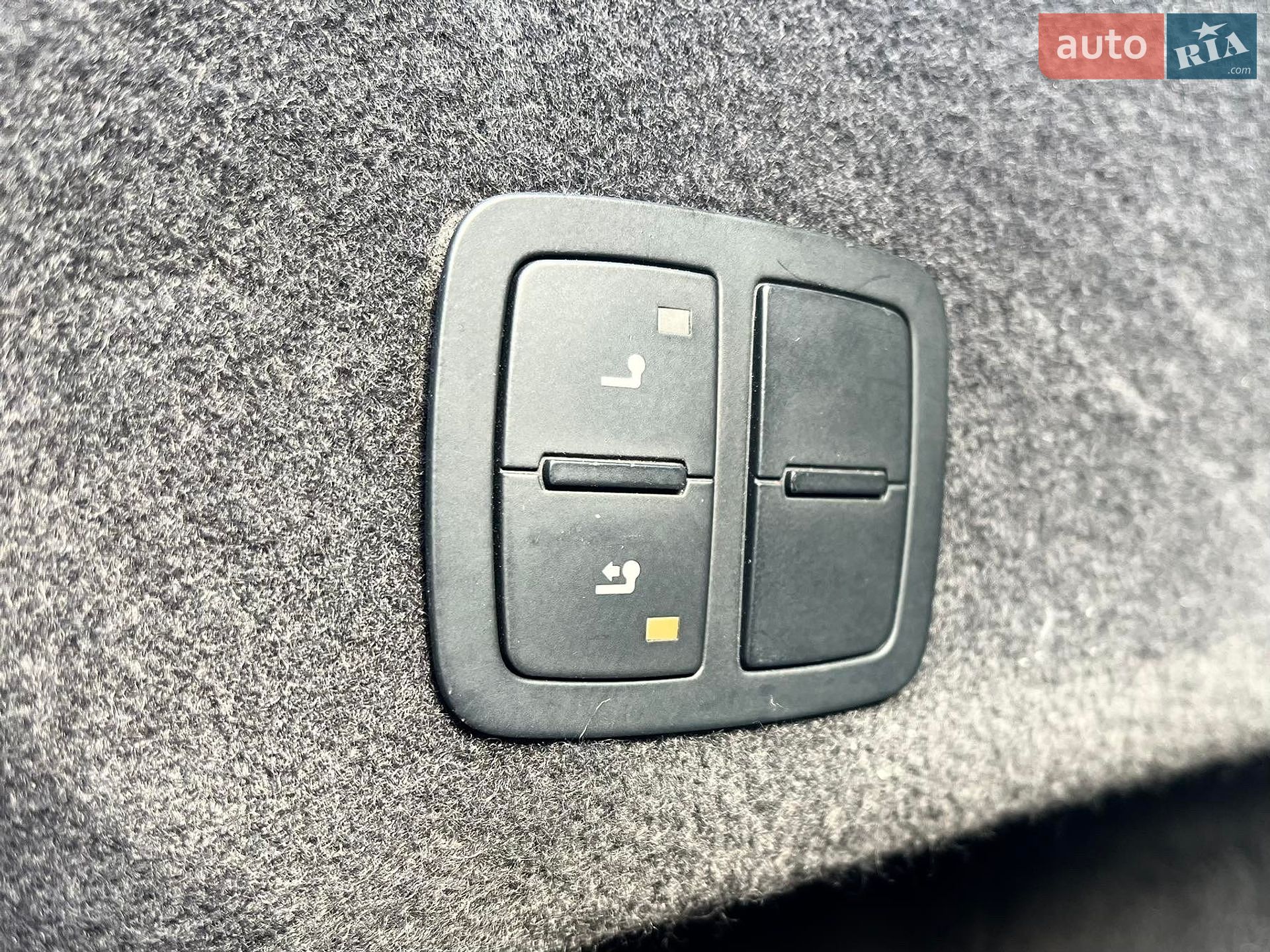 Audi A8 2010 VIN WAUZZZ4H5BN009118 фото оголошення 31 з 90