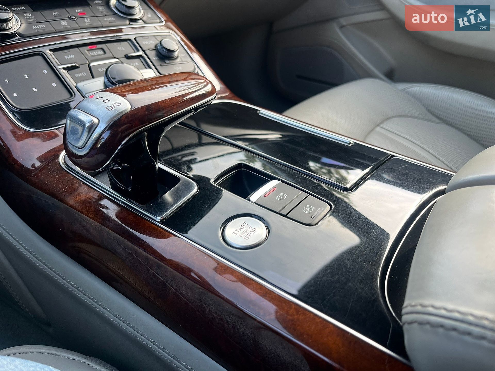 Audi A8 2010 VIN WAUZZZ4H5BN009118 фото оголошення 49 з 90