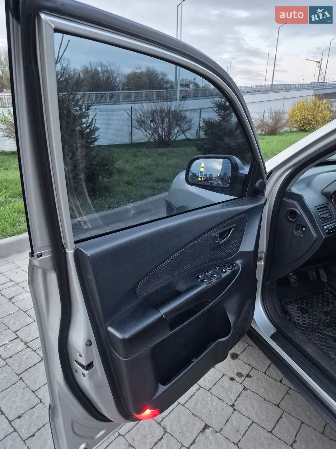 Hyundai Tucson 2007 VIN Y6LJN81BP8L009799 фото оголошення 12 з 13