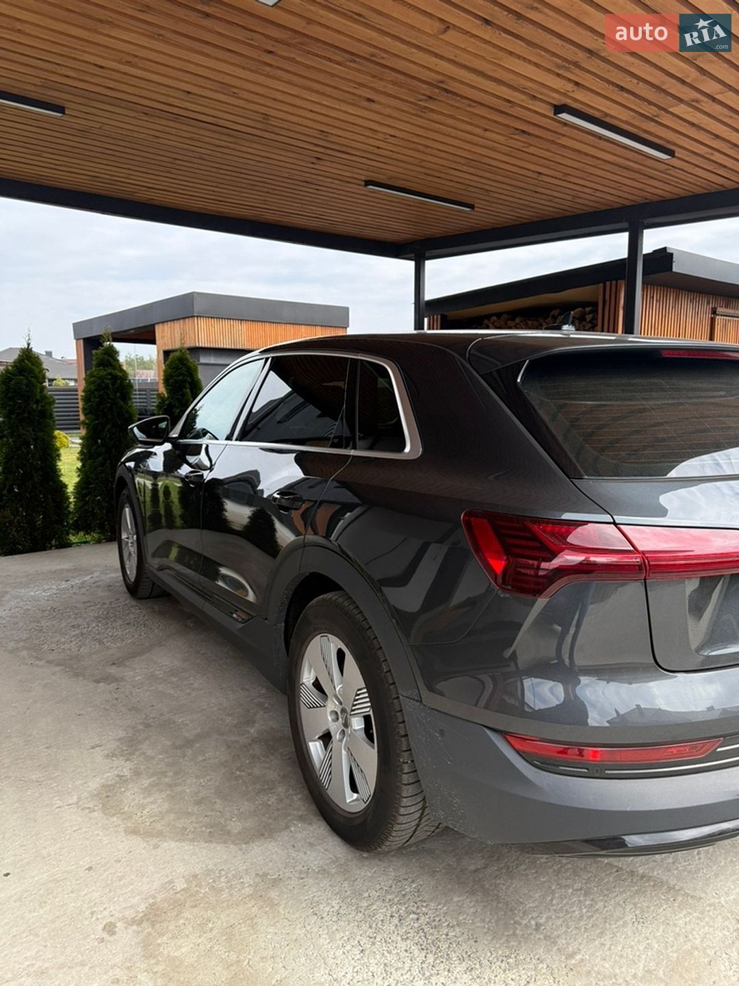Audi e-tron 2020 VIN WAUZZZGE2LB036832 фото оголошення 17 з 19