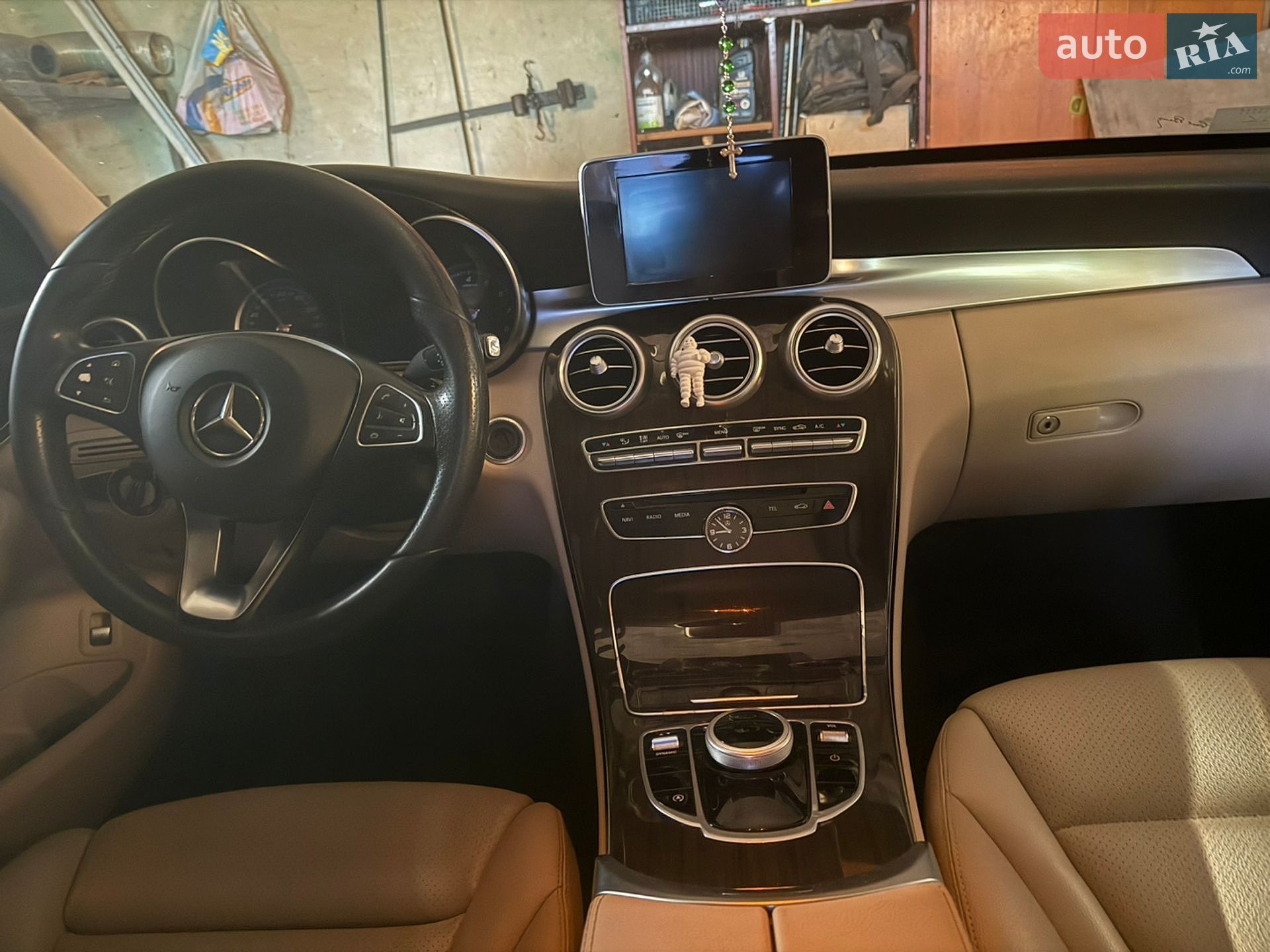 Mercedes-Benz C-Class 2016 VIN 55SWF4JBXHU201674 фото оголошення 18 з 18