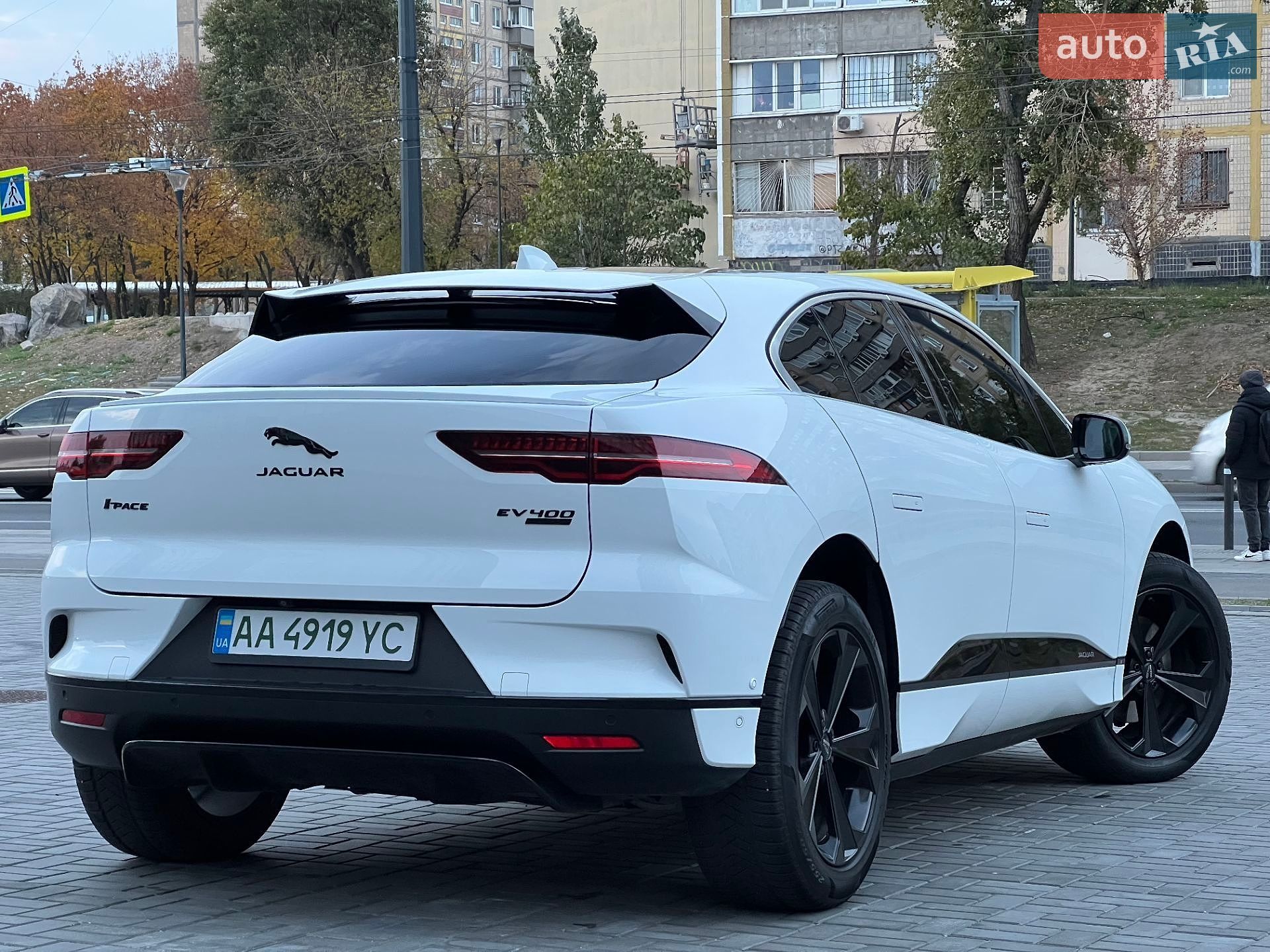 Jaguar I-Pace 2019 VIN SADHB2S11L1F81223 фото оголошення 6 з 33