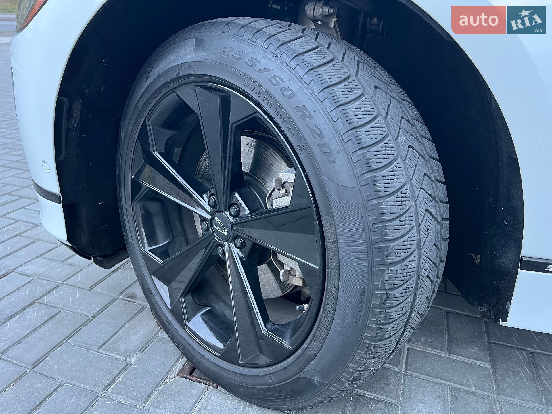 Jaguar I-Pace 2019 VIN SADHB2S11L1F81223 фото оголошення 9 з 33
