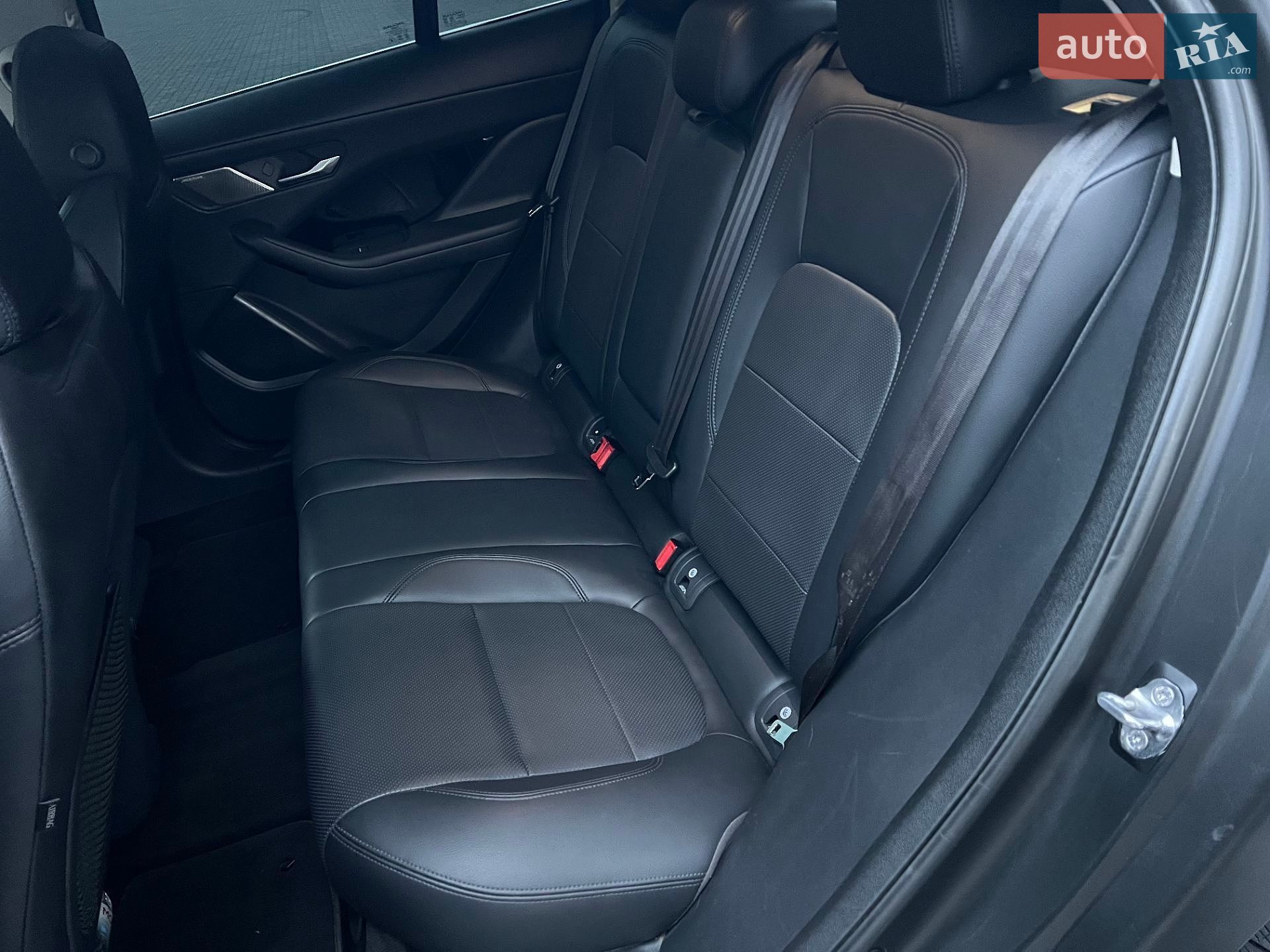 Jaguar I-Pace 2019 VIN SADHB2S11L1F81223 фото оголошення 15 з 33