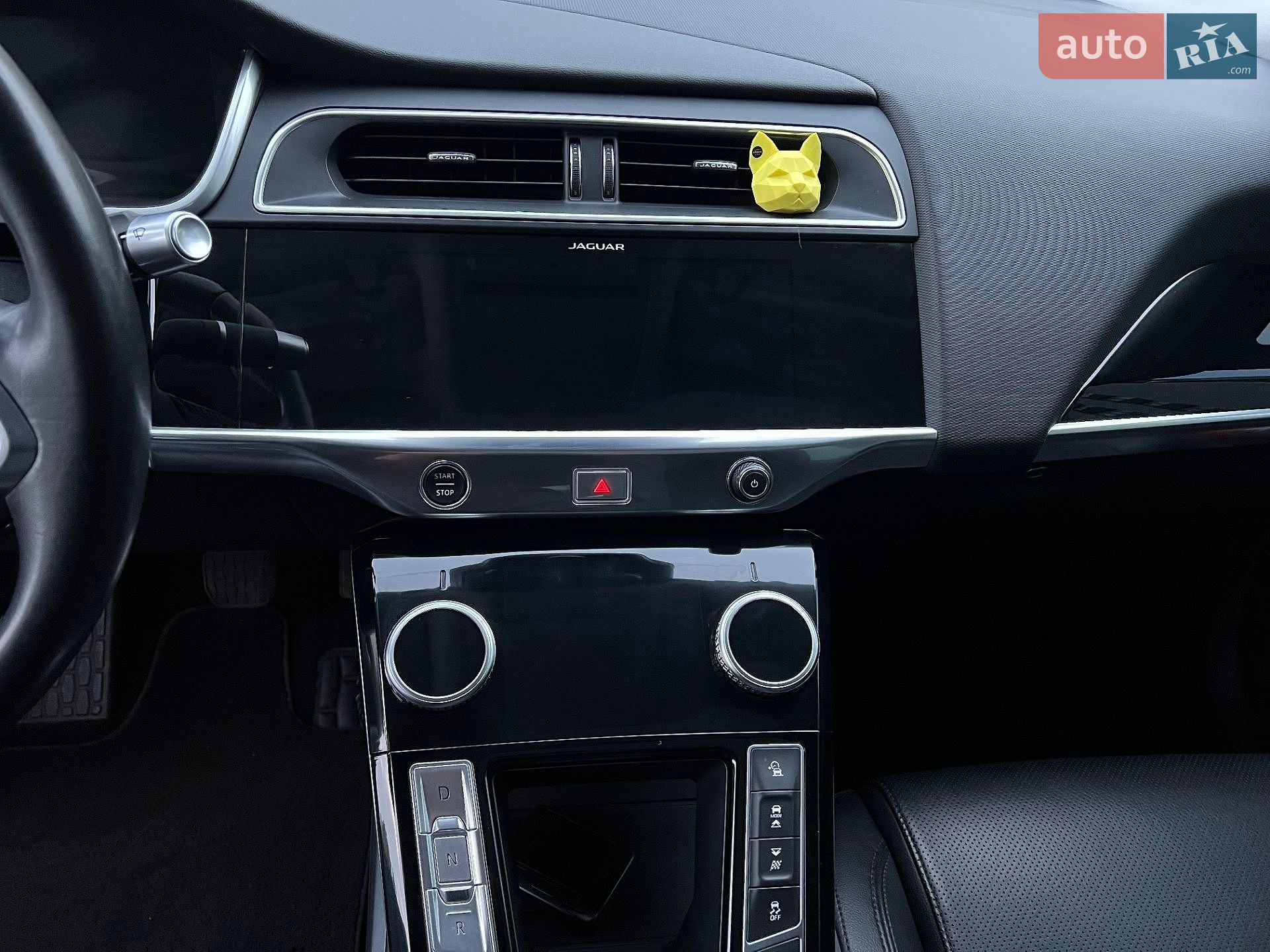 Jaguar I-Pace 2019 VIN SADHB2S11L1F81223 фото оголошення 28 з 33