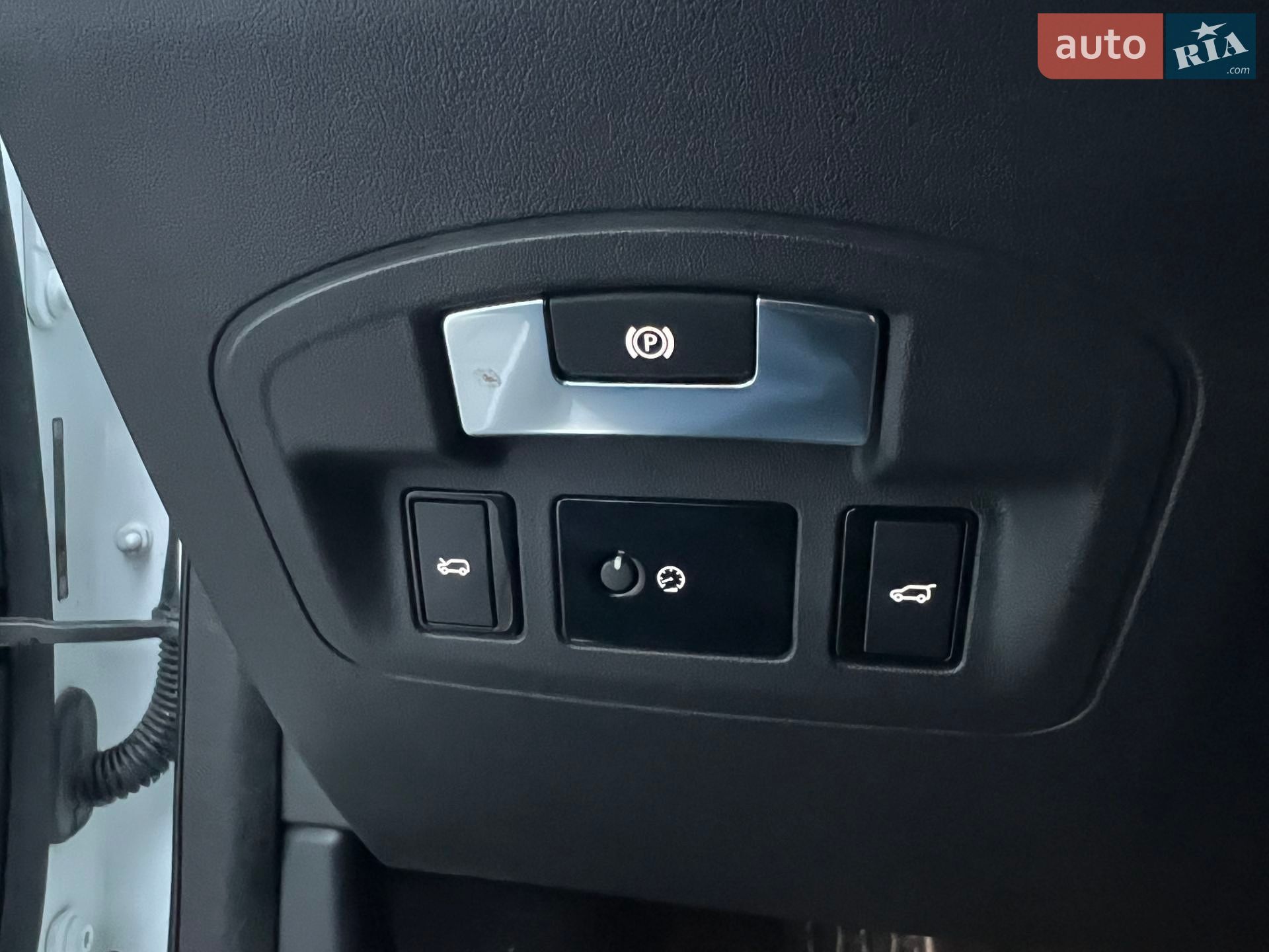 Jaguar I-Pace 2019 VIN SADHB2S11L1F81223 фото оголошення 31 з 33