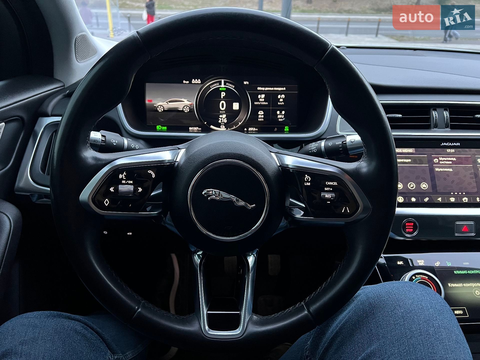 Jaguar I-Pace 2019 VIN SADHB2S11L1F81223 фото оголошення 30 з 33