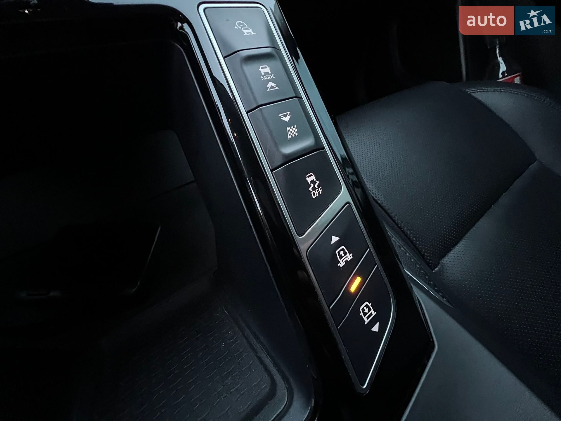 Jaguar I-Pace 2019 VIN SADHB2S11L1F81223 фото оголошення 32 з 33