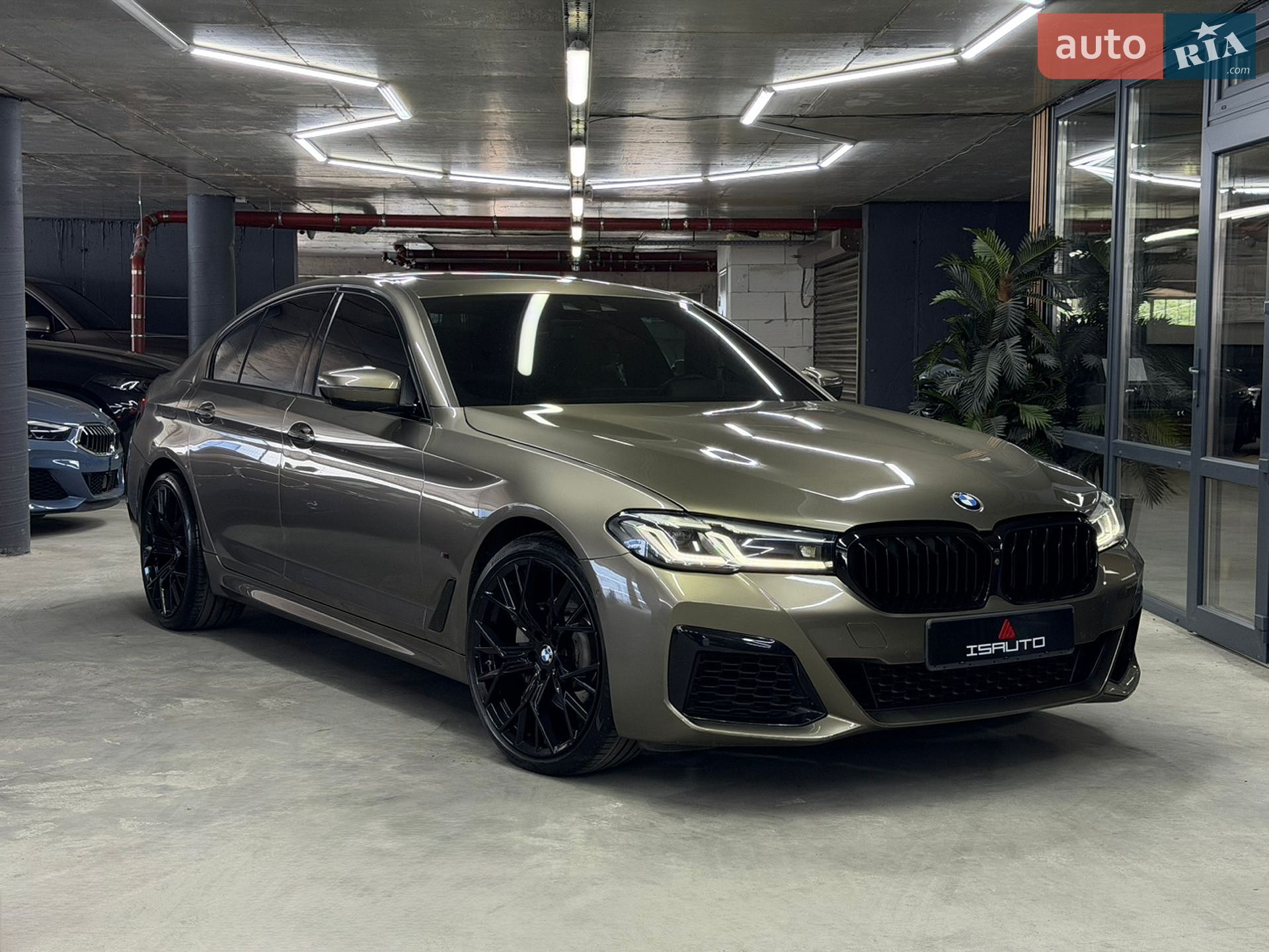 BMW 5 Series 2017 VIN WBAJE5C32HG915778 фото оголошення 2 з 30