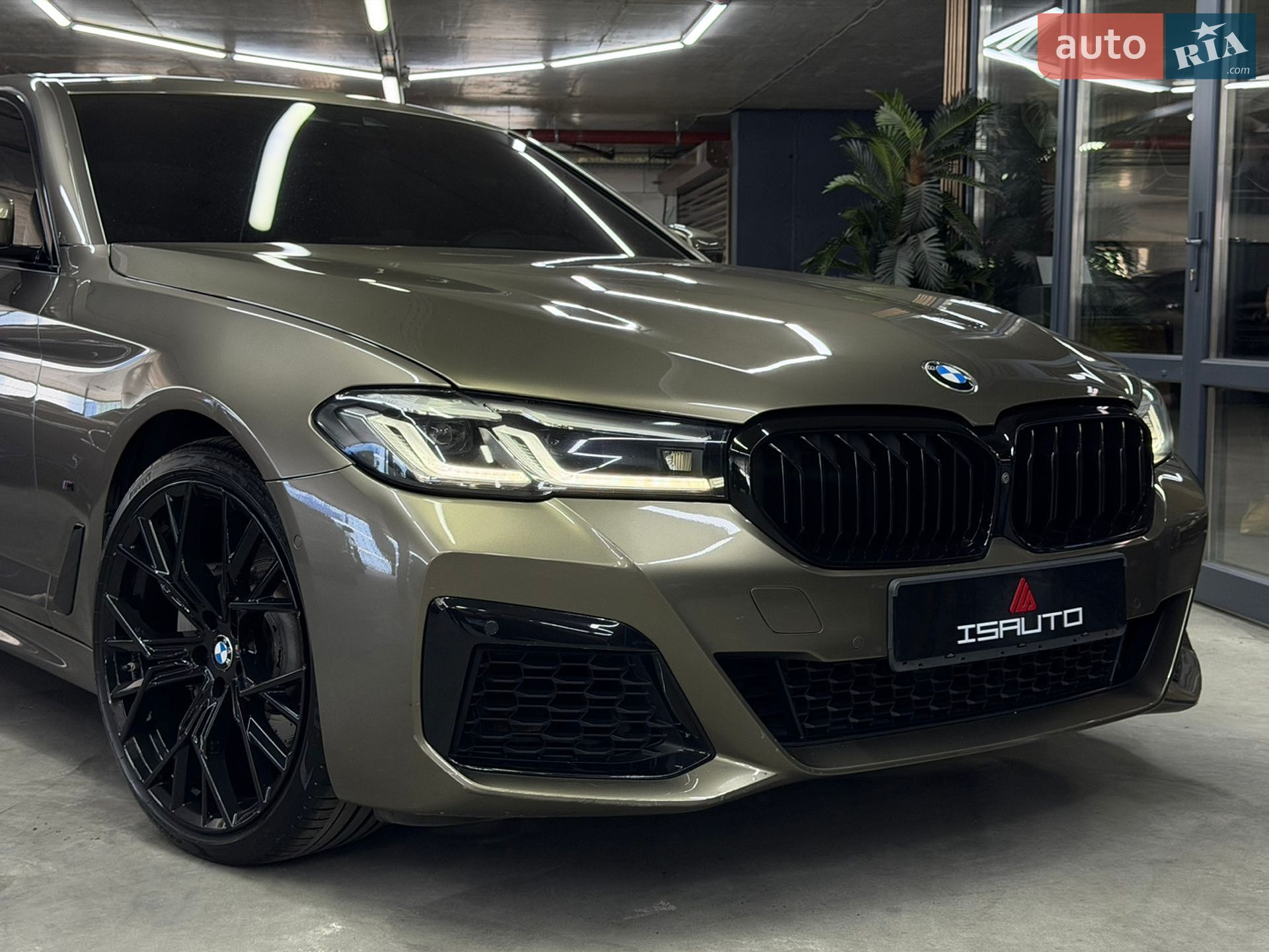 BMW 5 Series 2017 VIN WBAJE5C32HG915778 фото оголошення 4 з 30