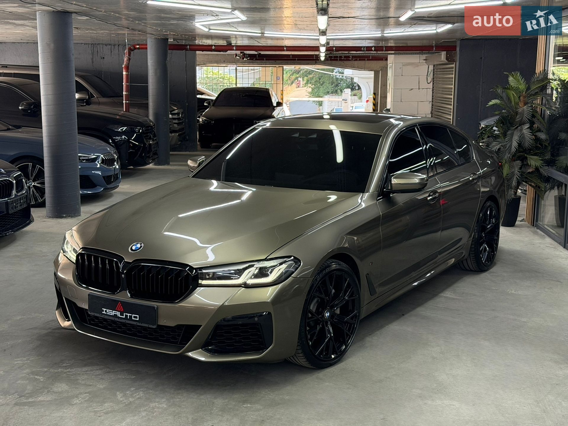 BMW 5 Series 2017 VIN WBAJE5C32HG915778 фото оголошення 6 з 30