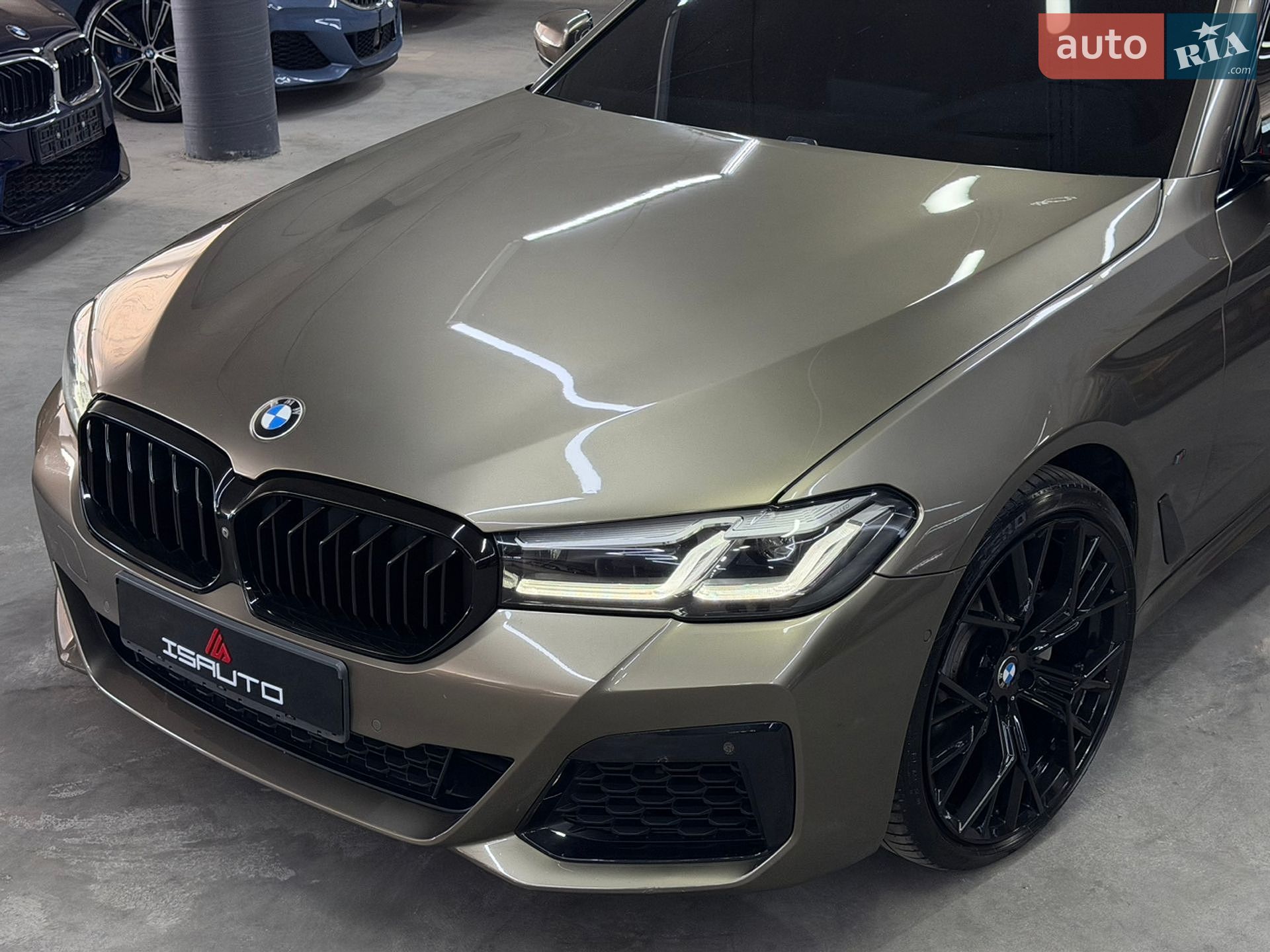 BMW 5 Series 2017 VIN WBAJE5C32HG915778 фото оголошення 8 з 30